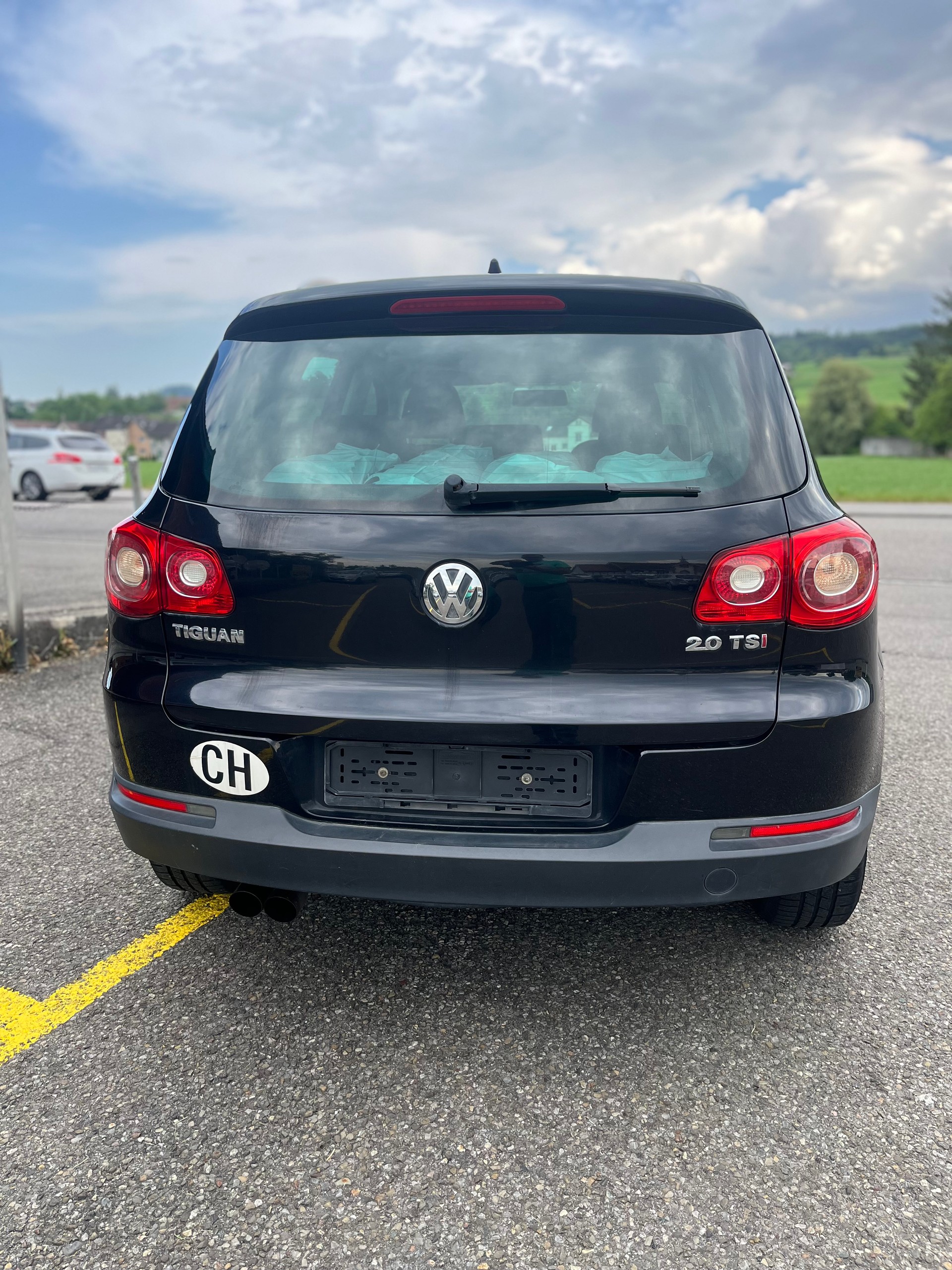 VW Handschaltung 2,0i Sport Benzin Euro B04-image-7