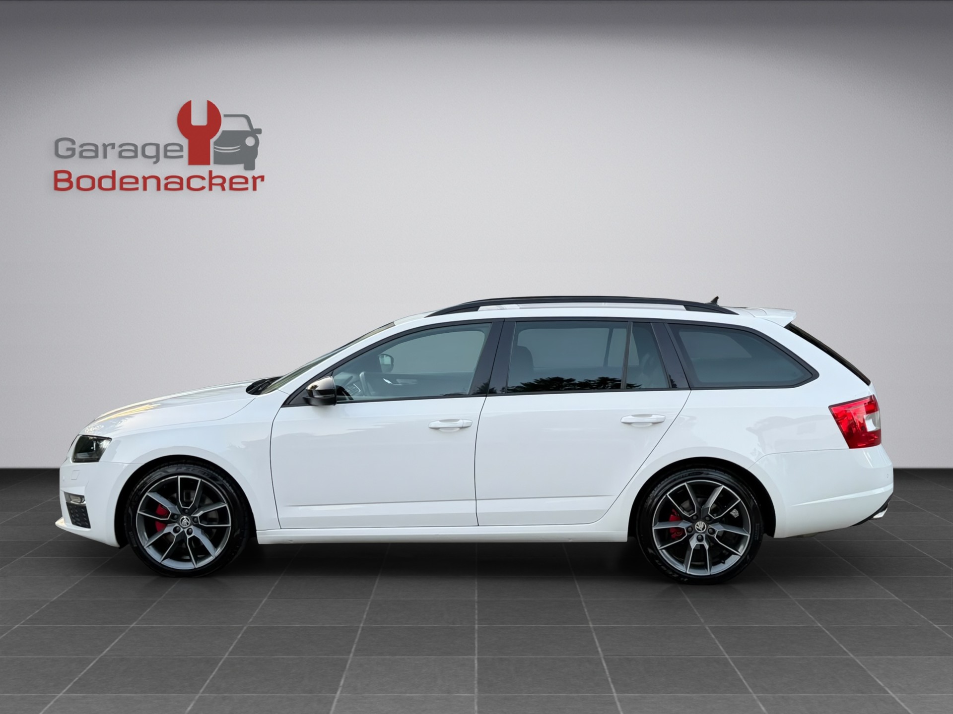 SKODA Octavia Combi 2.0 TDI RS 4x4 DSG-image-2
