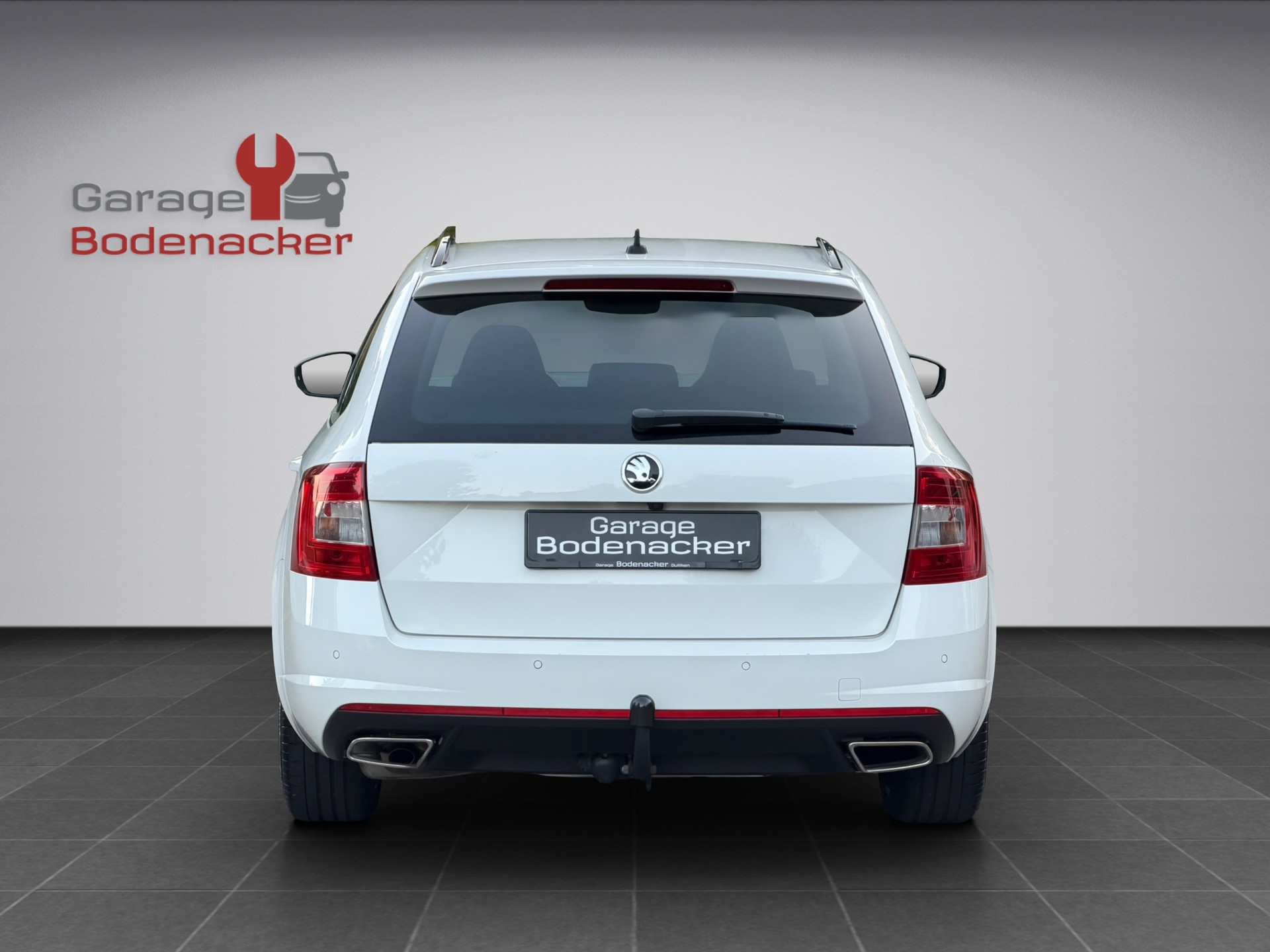 SKODA Octavia Combi 2.0 TDI RS 4x4 DSG-image-16