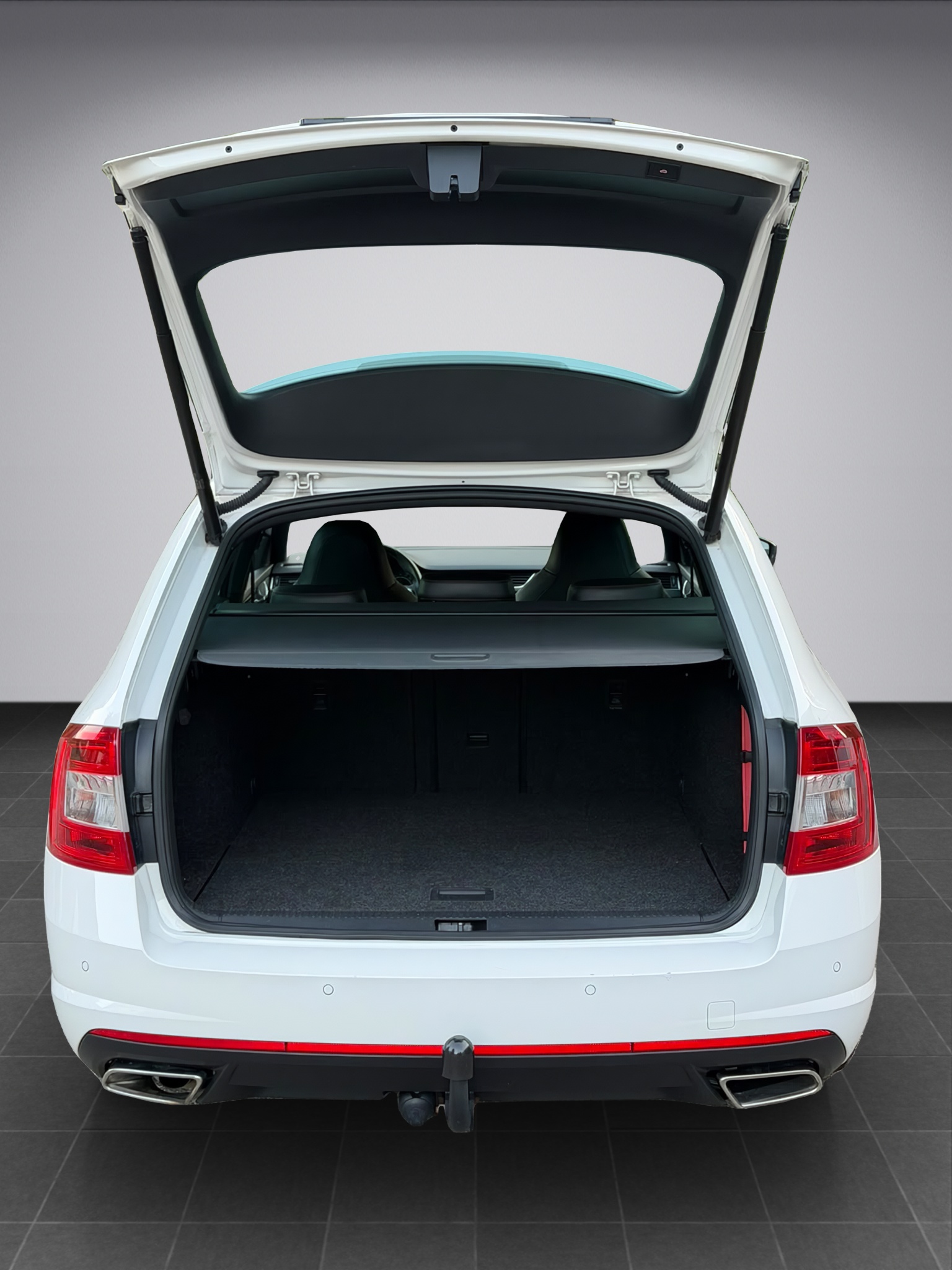 SKODA Octavia Combi 2.0 TDI RS 4x4 DSG-image-17