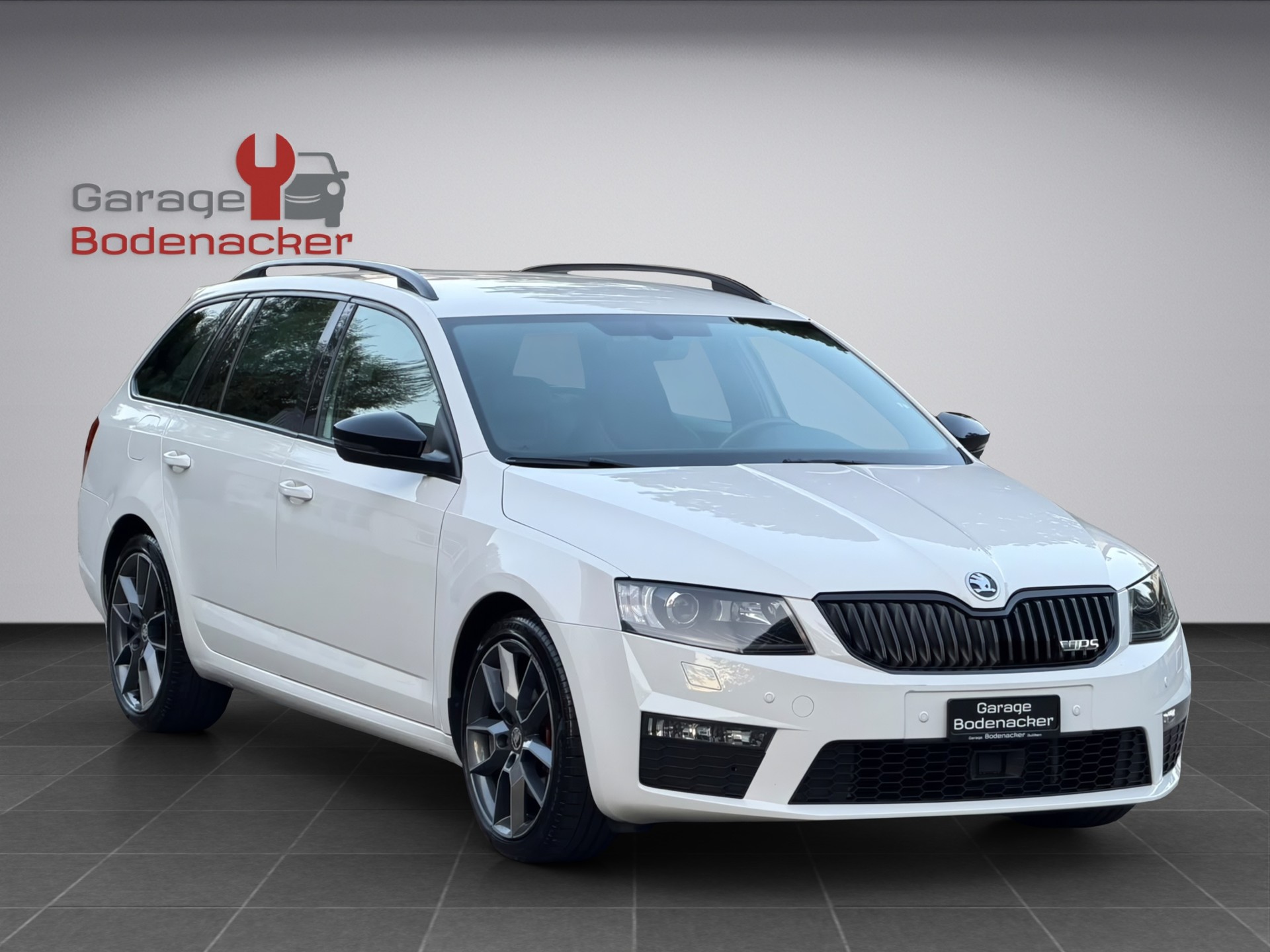 SKODA Octavia Combi 2.0 TDI RS 4x4 DSG-image-6
