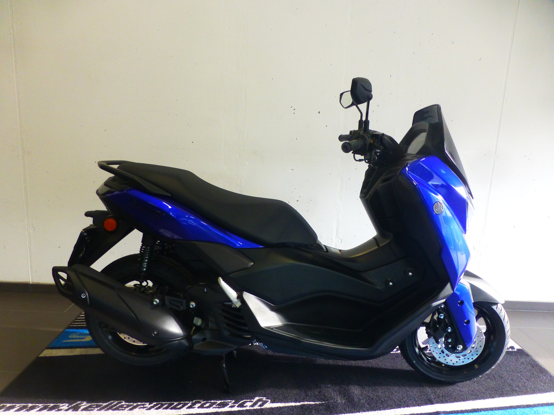 YAMAHA N-Max GPD 125