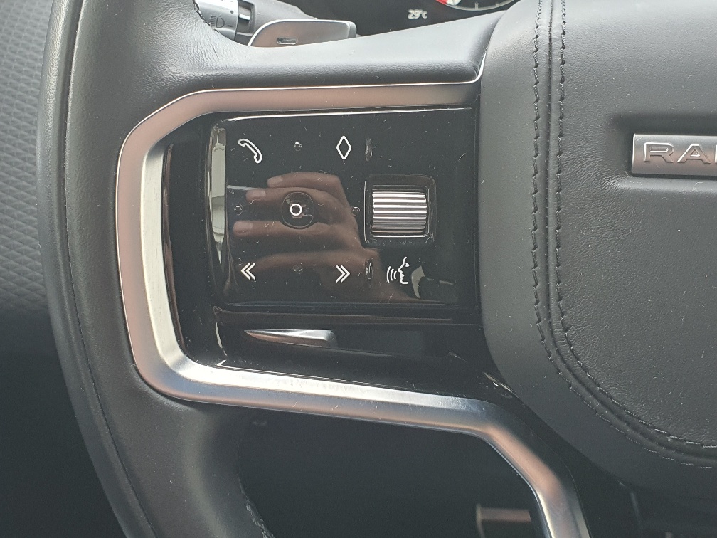 LAND ROVER Range Rover Velar R-Dynamic P 250 Automatic-image-8