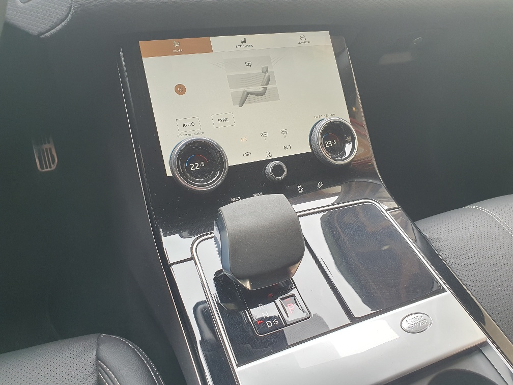 LAND ROVER Range Rover Velar R-Dynamic P 250 Automatic-image-12