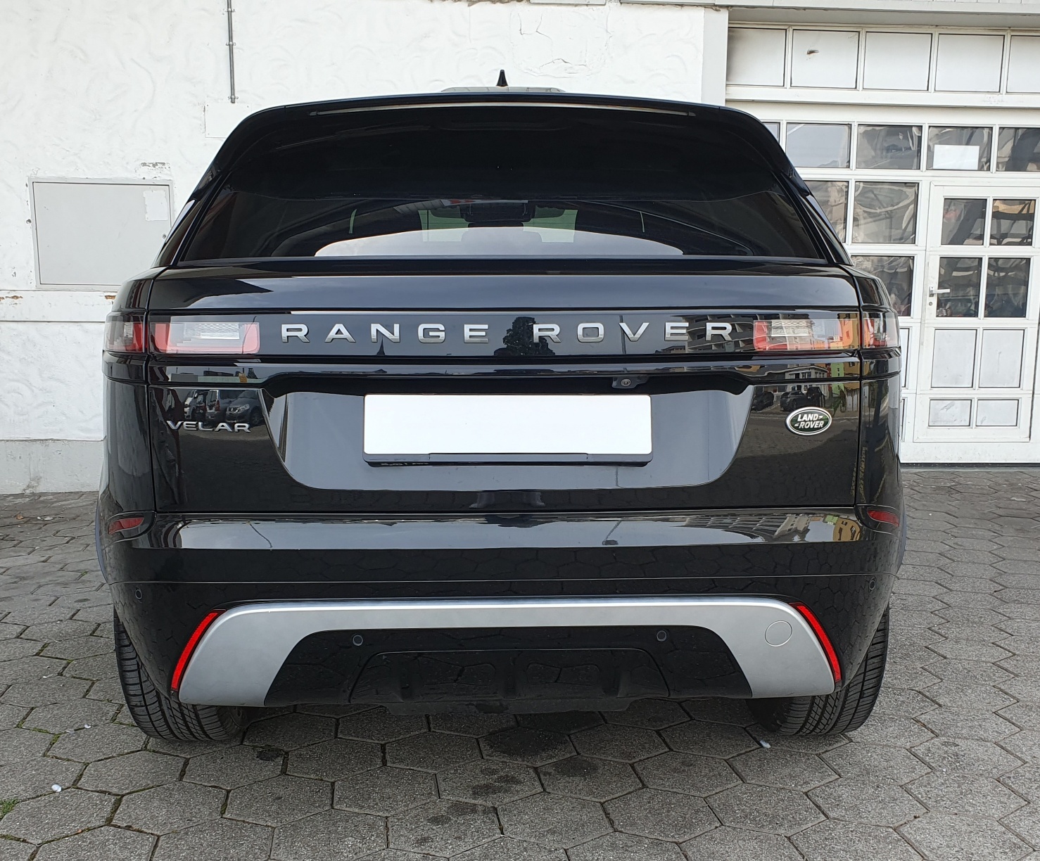 LAND ROVER Range Rover Velar R-Dynamic P 250 Automatic-image-26