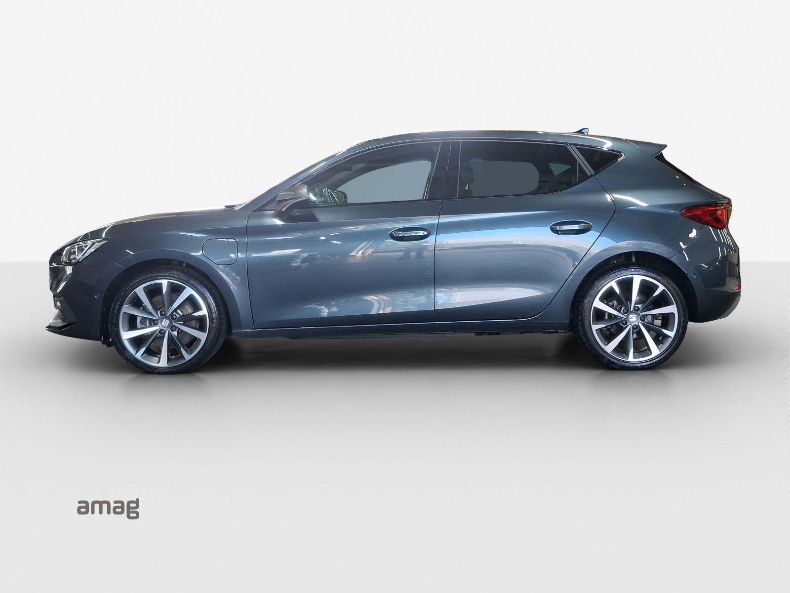 SEAT Leon 1.4 eHybrid pHEV DSG Hola FR-image-1
