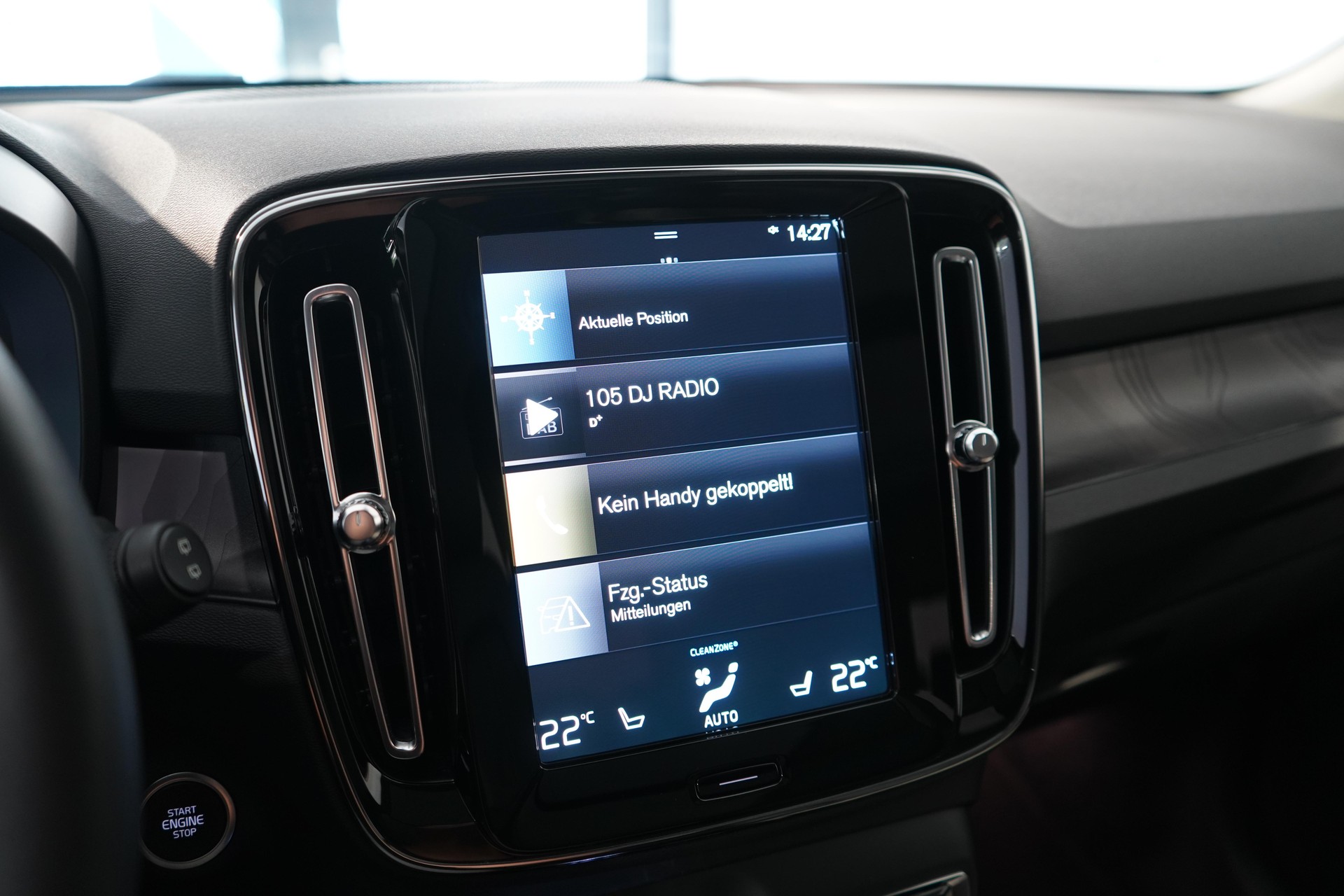 VOLVO XC40 1.5 T5 PiH Ultimate Dark-image-10