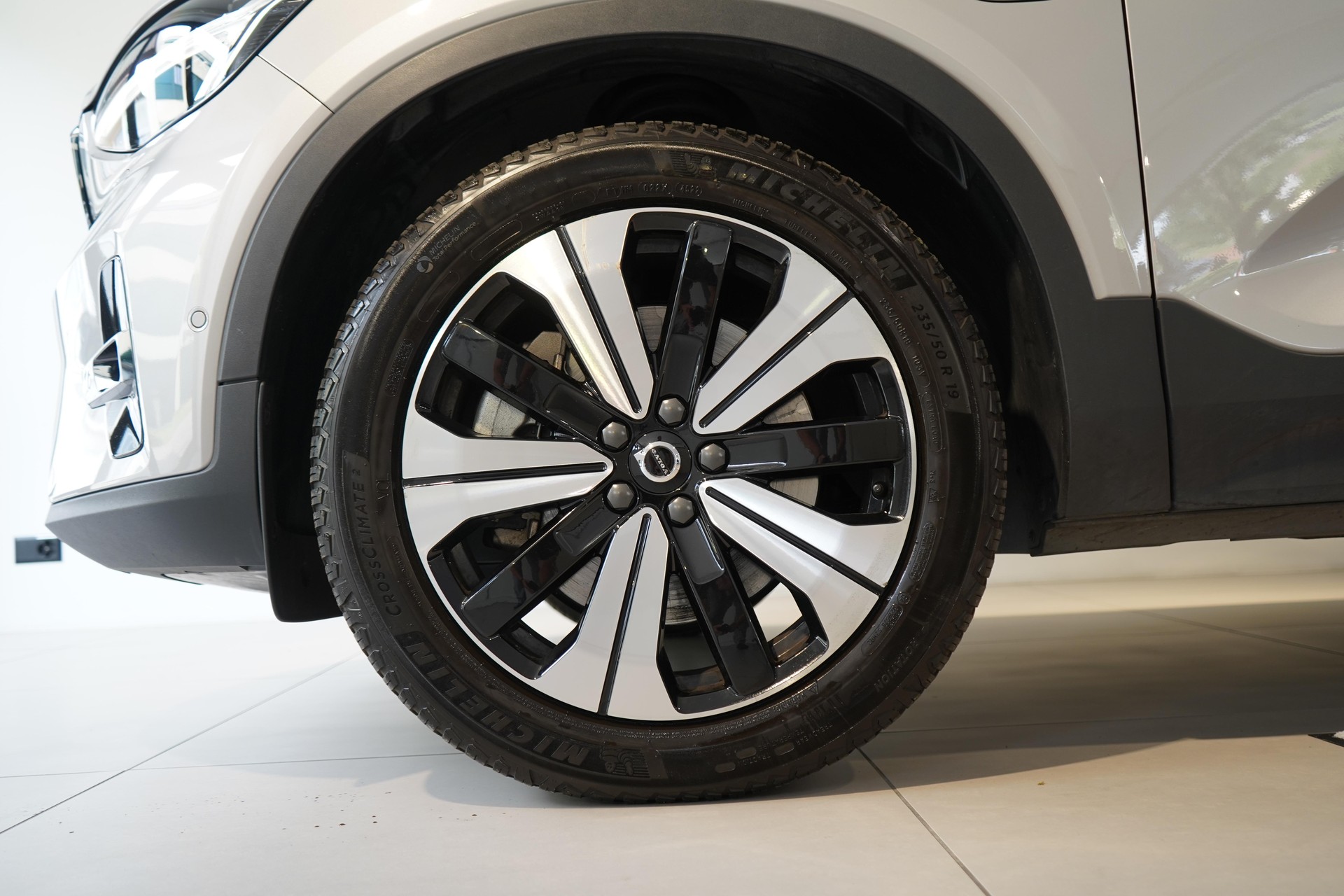 VOLVO XC40 1.5 T5 PiH Ultimate Dark-image-23
