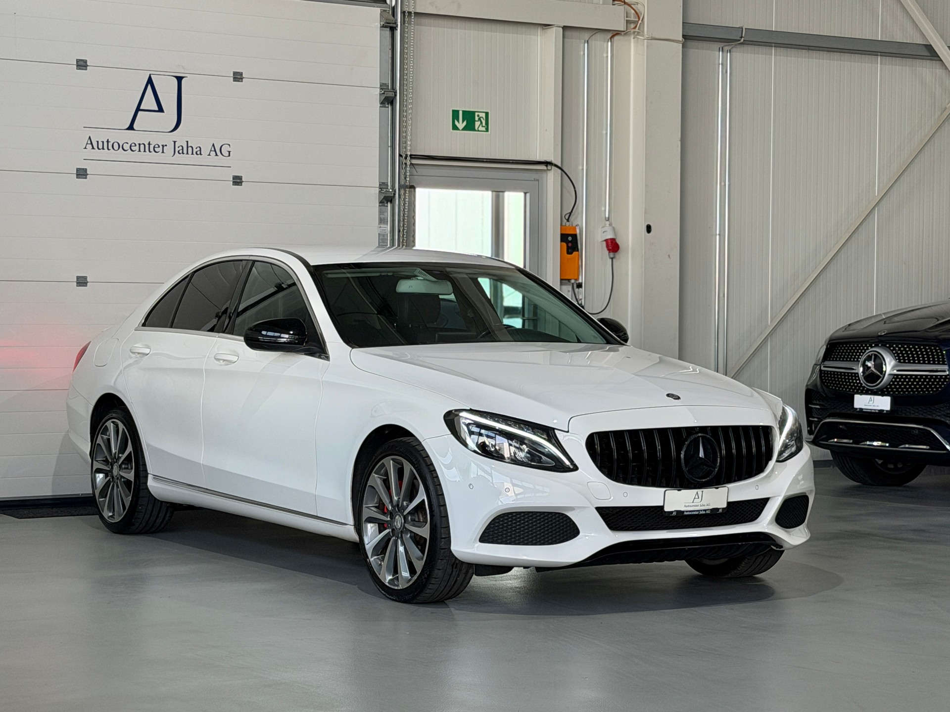 MERCEDES-BENZ C 250 BlueTEC Avantgarde 4Matic 7G-Tronic (CH)-image-4