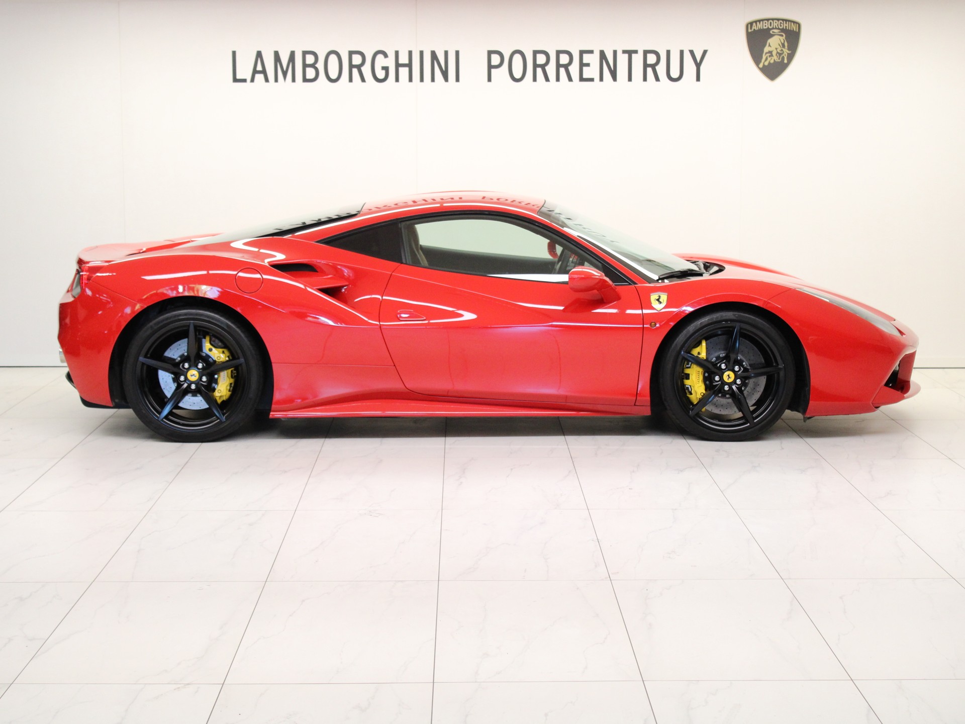 FERRARI 488 GTB 3.9 V8-image-1
