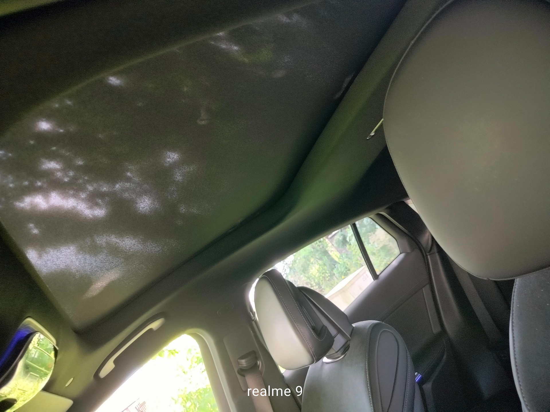 MERCEDES-BENZ GLC 200 AMG Line 4matic-image-2