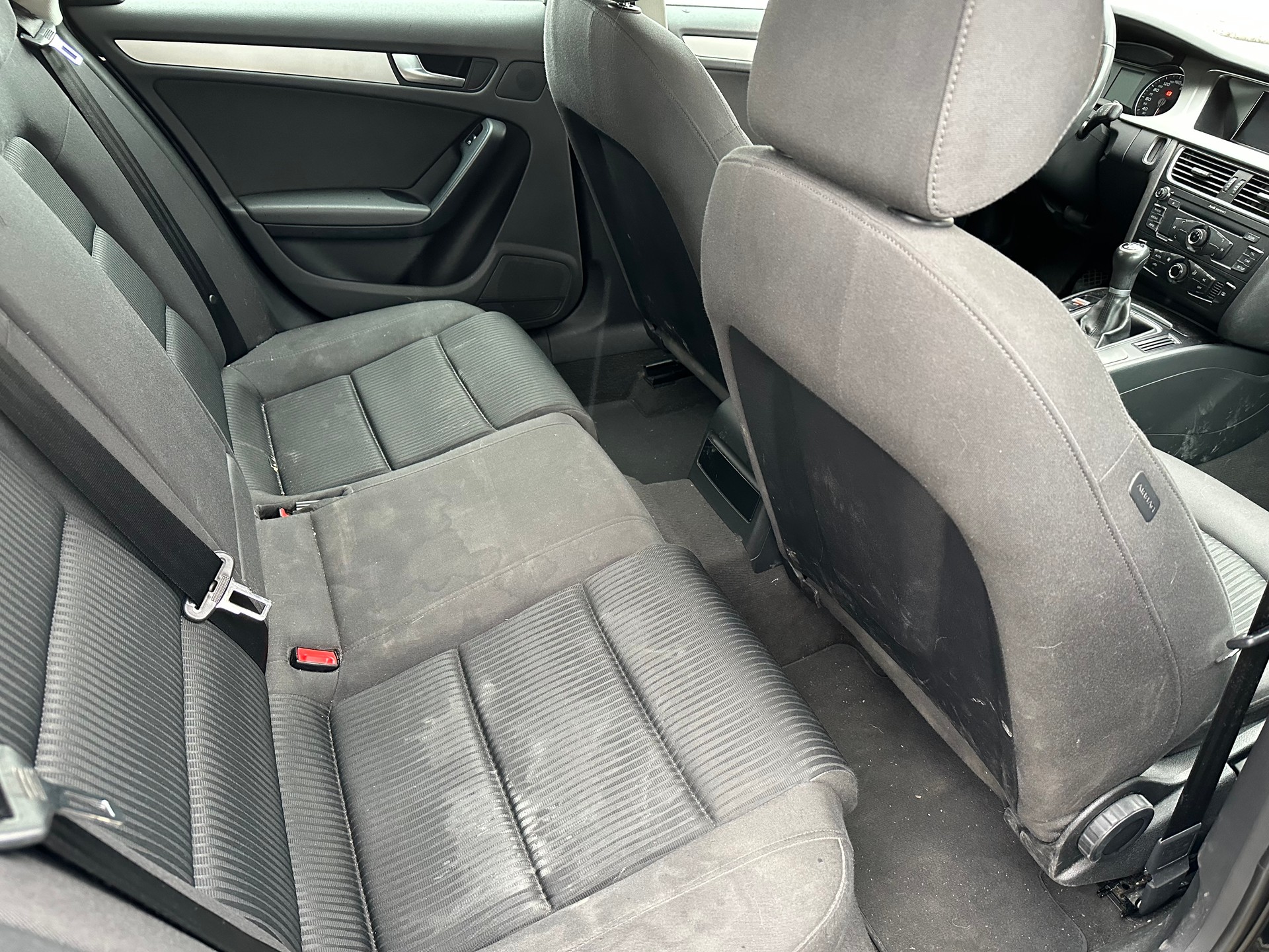 AUDI A4 Avant 1.8 TFSI-image-8