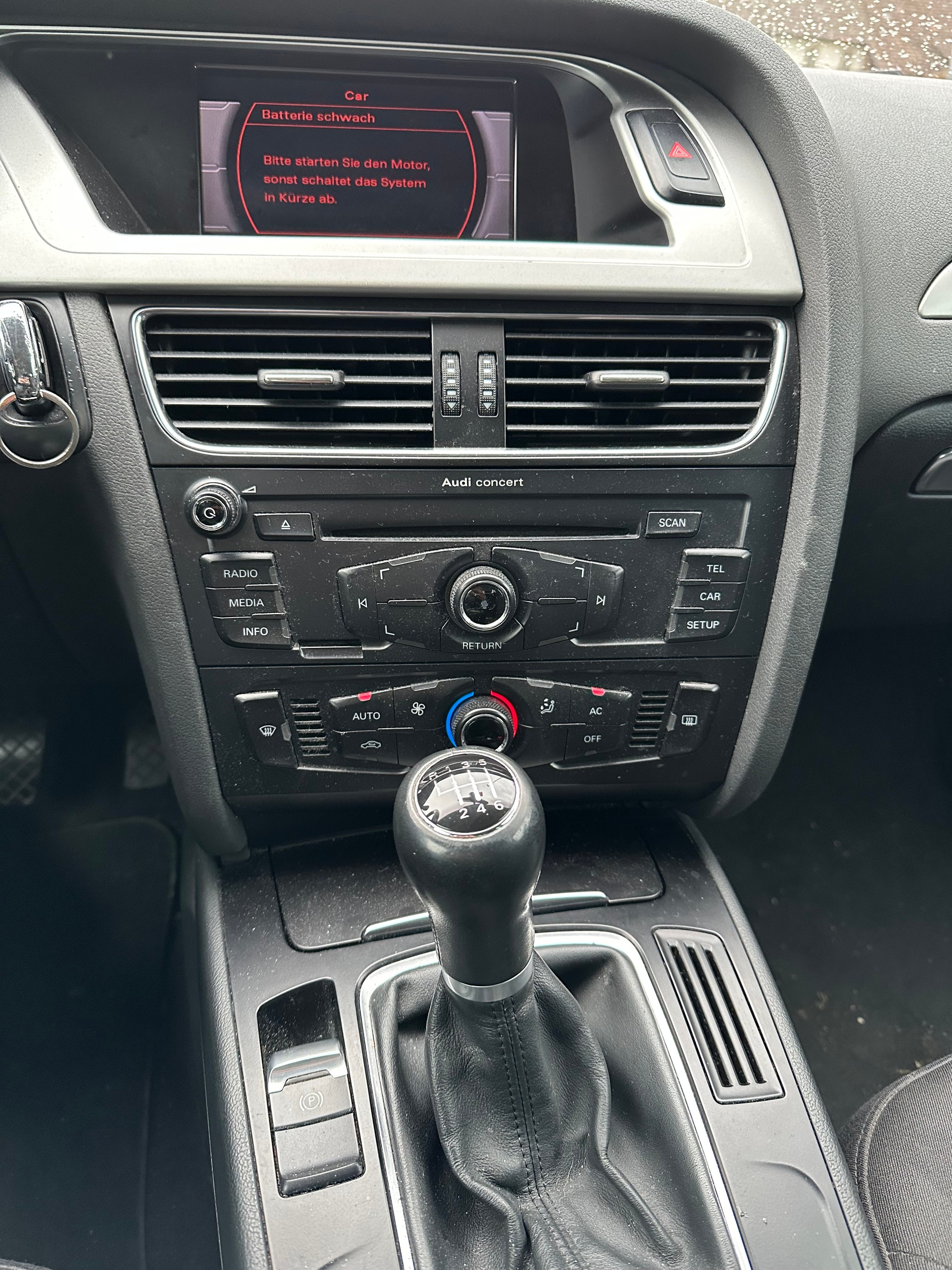 AUDI A4 Avant 1.8 TFSI-image-10