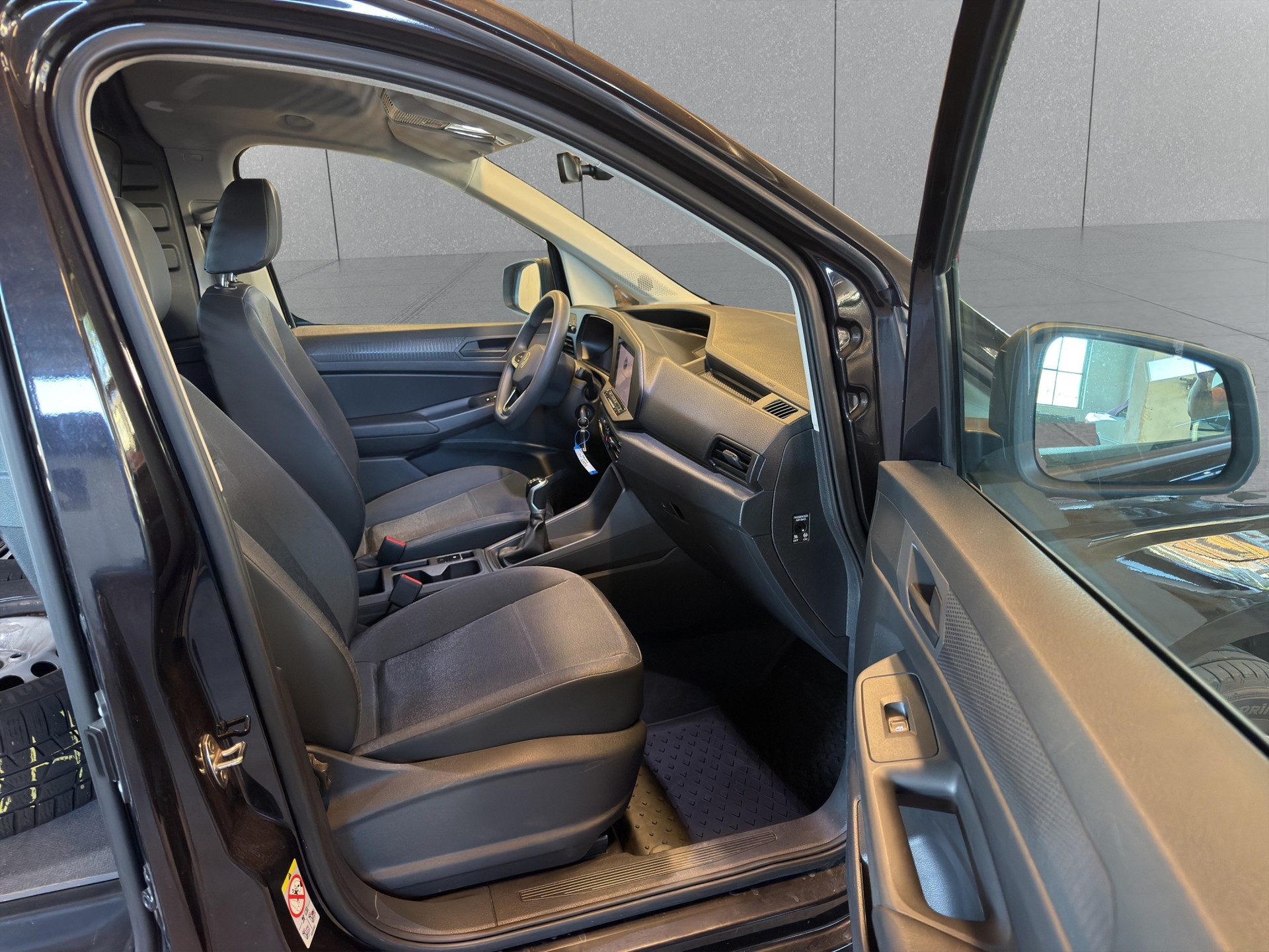 VW Caddy Cargo 2.0TDI 4Motion*TOP ZUSTAND*NUR 16000 KM*TOP AUSSTATTUNG*-image-11
