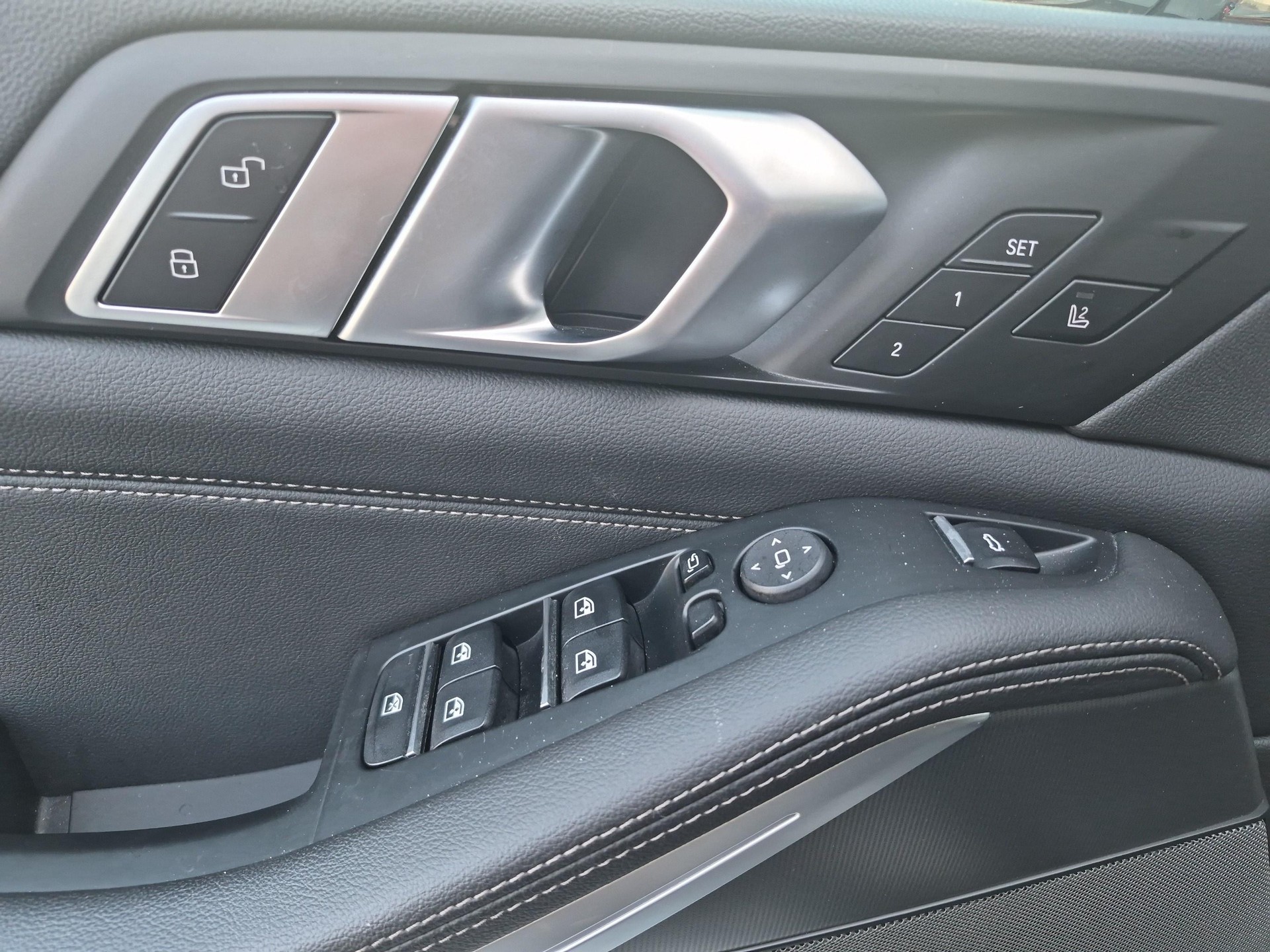 BMW X5 30d xDrive-image-17
