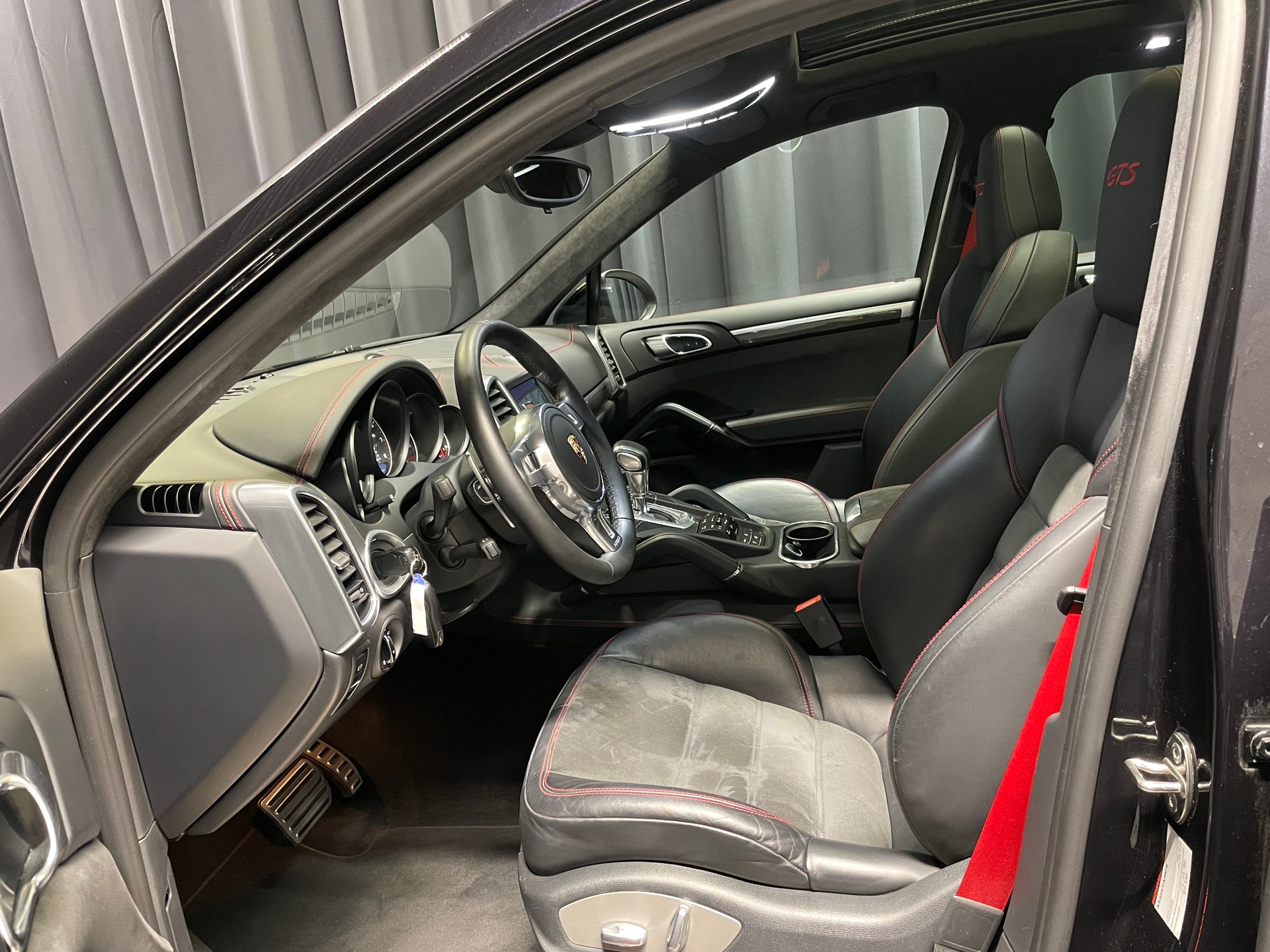 PORSCHE Cayenne GTS (76)-image-6
