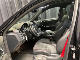 PORSCHE Cayenne GTS (76)-image-26