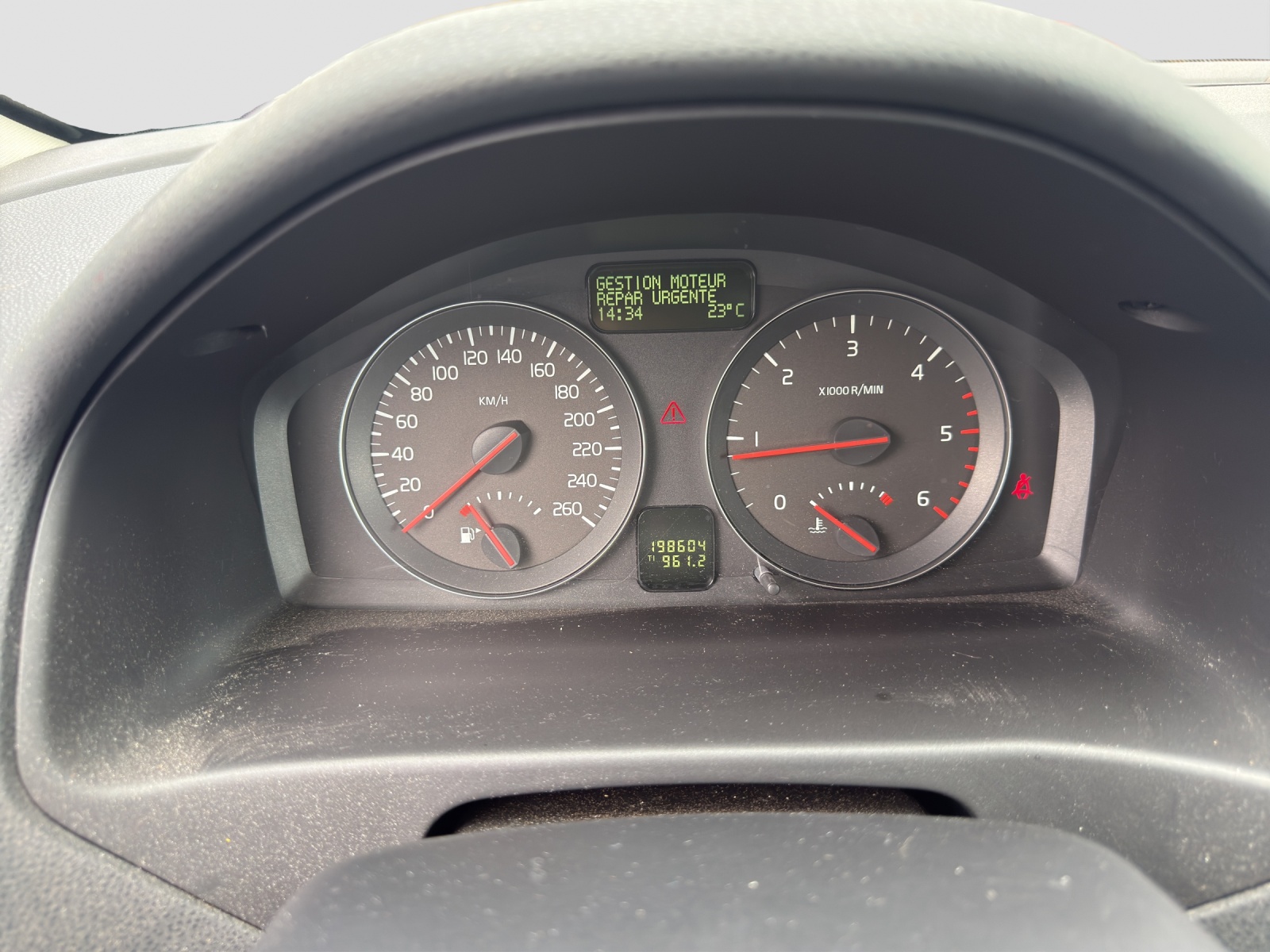 VOLVO C30 1.6D DRIVe Start/Stop Kinetic-image-9