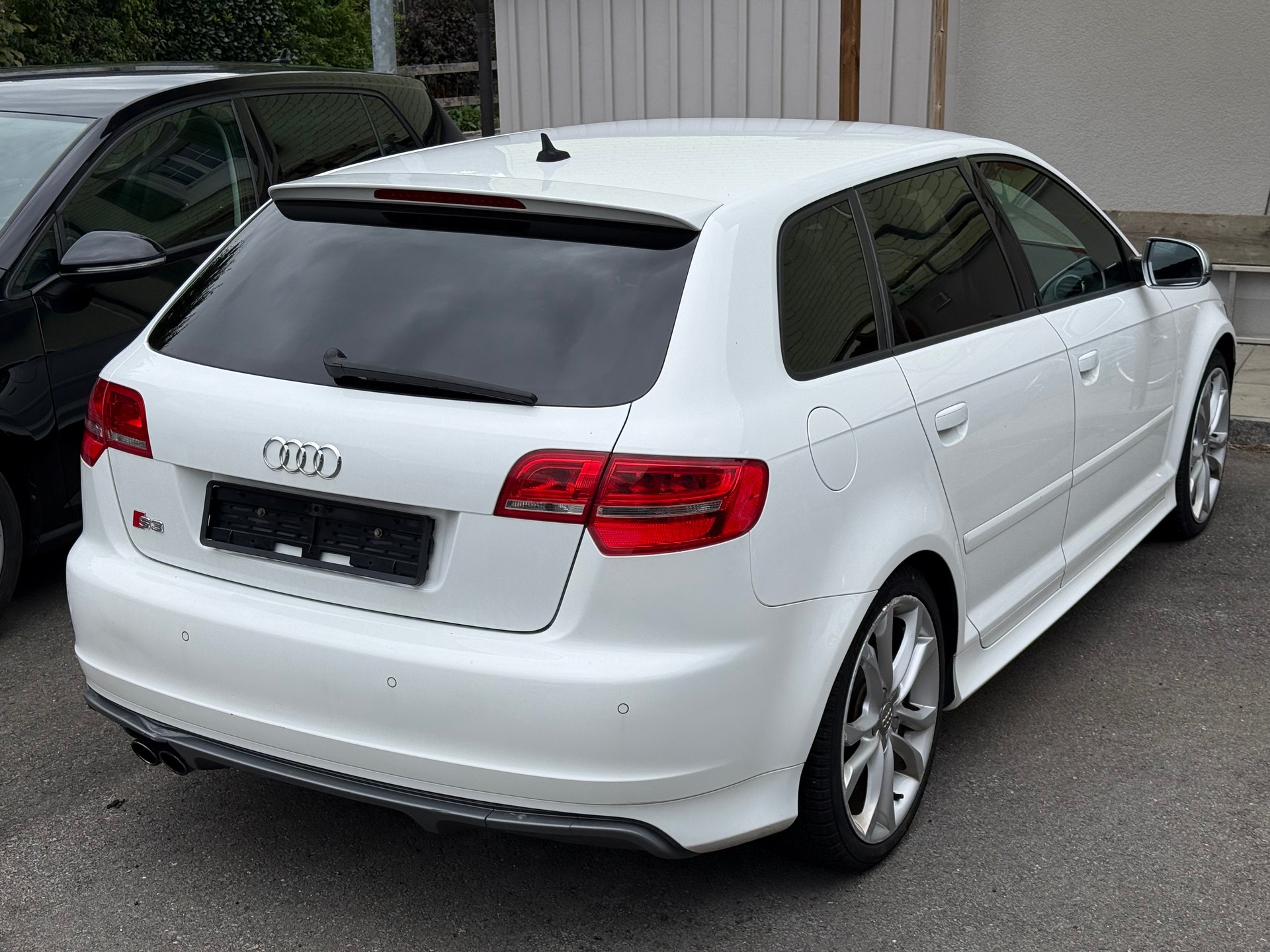 AUDI S3 Sportback 2.0 TFSI quattro S-tronic-image-4