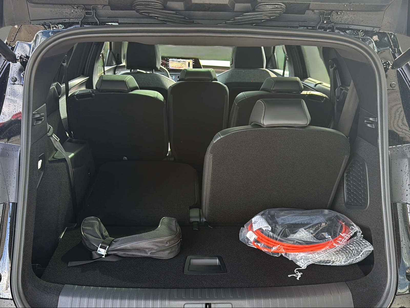 PEUGEOT 5008 195 Plug-in Hybrid e-DCS7 GT Exclusive-image-10