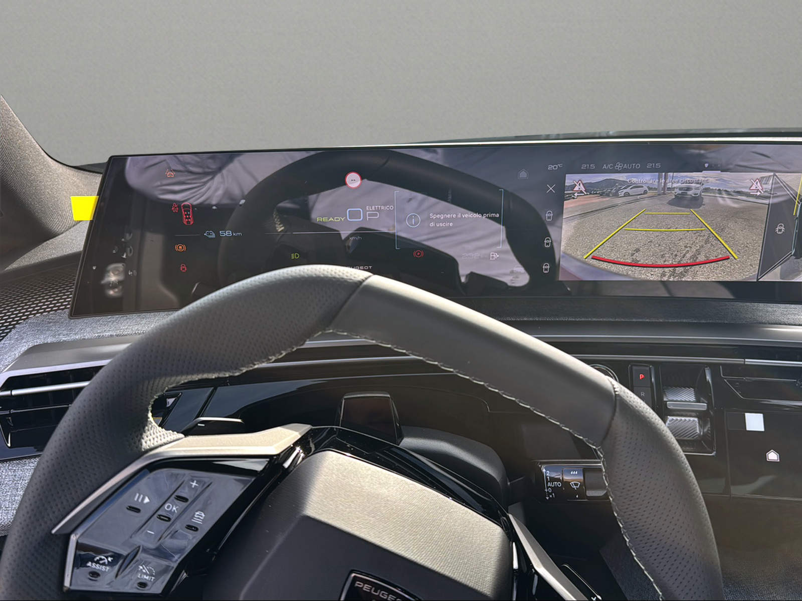 PEUGEOT 5008 195 Plug-in Hybrid e-DCS7 GT Exclusive-image-5
