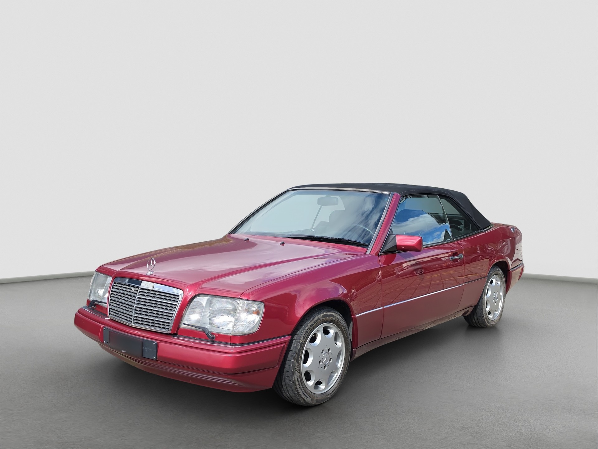 MERCEDES-BENZ 300 CE-24 Cabrio-image-0