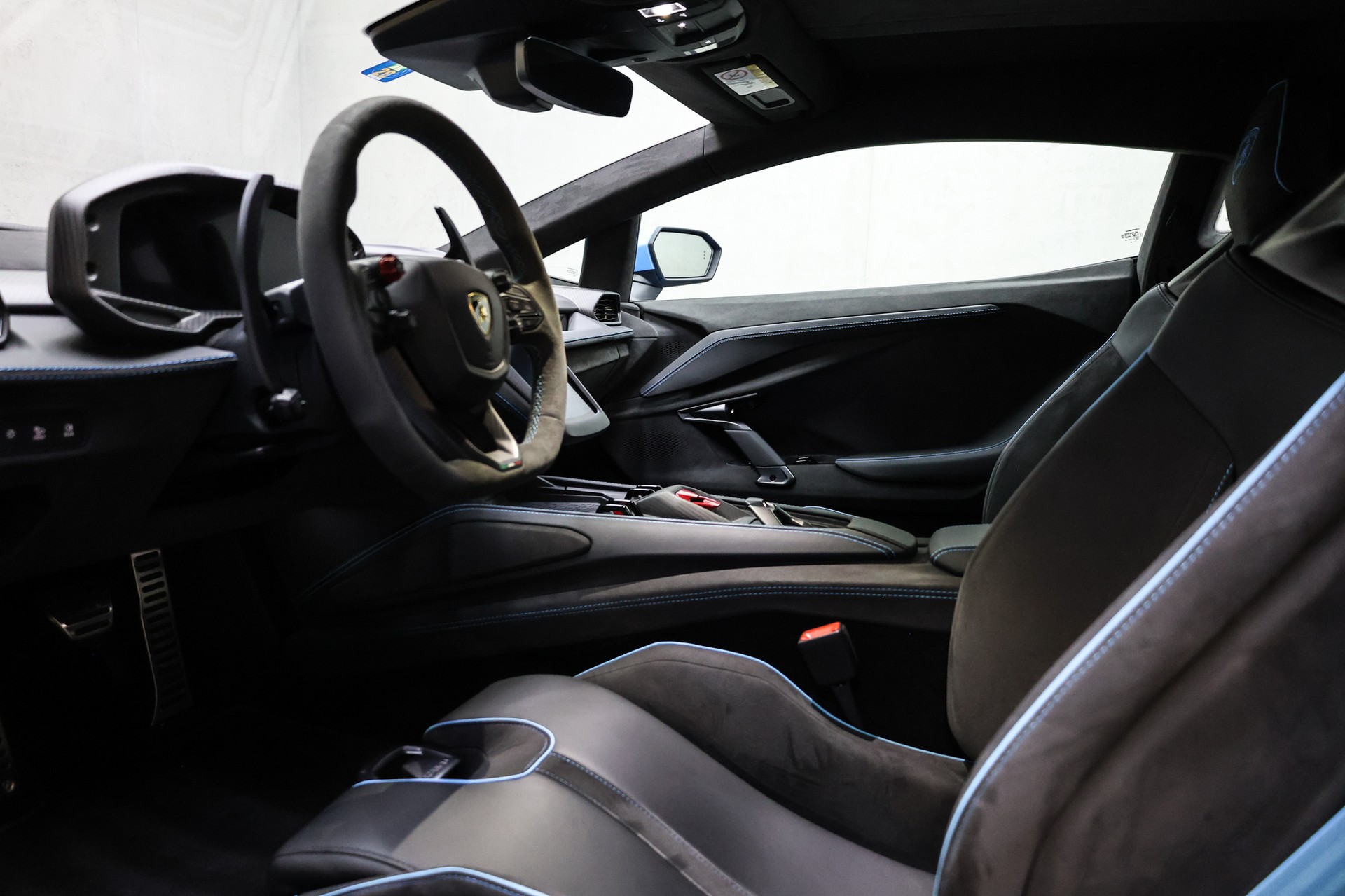 LAMBORGHINI Revuelto 6.5-image-28