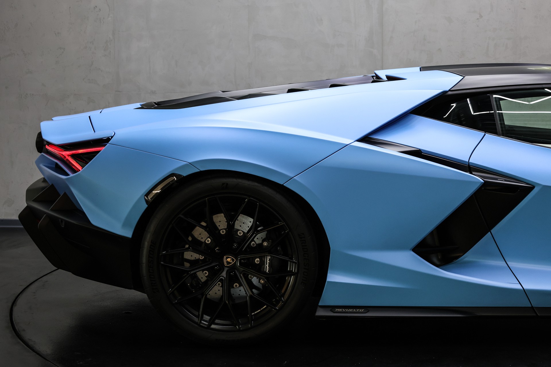 LAMBORGHINI Revuelto 6.5-image-19