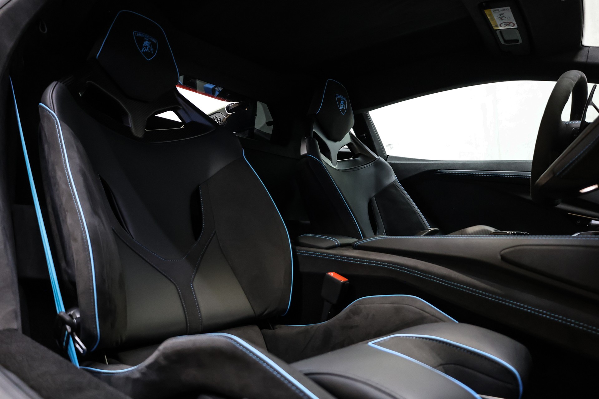 LAMBORGHINI Revuelto 6.5-image-43