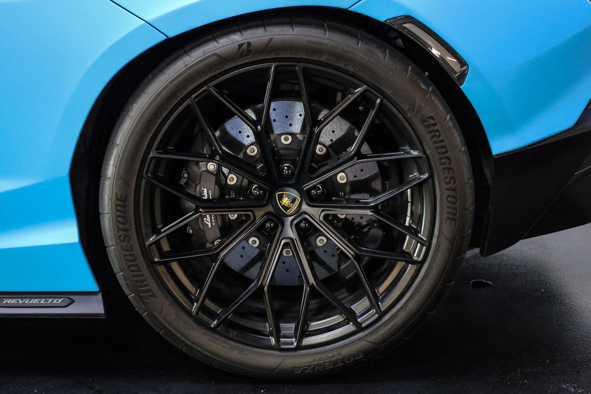 LAMBORGHINI Revuelto 6.5-image-24