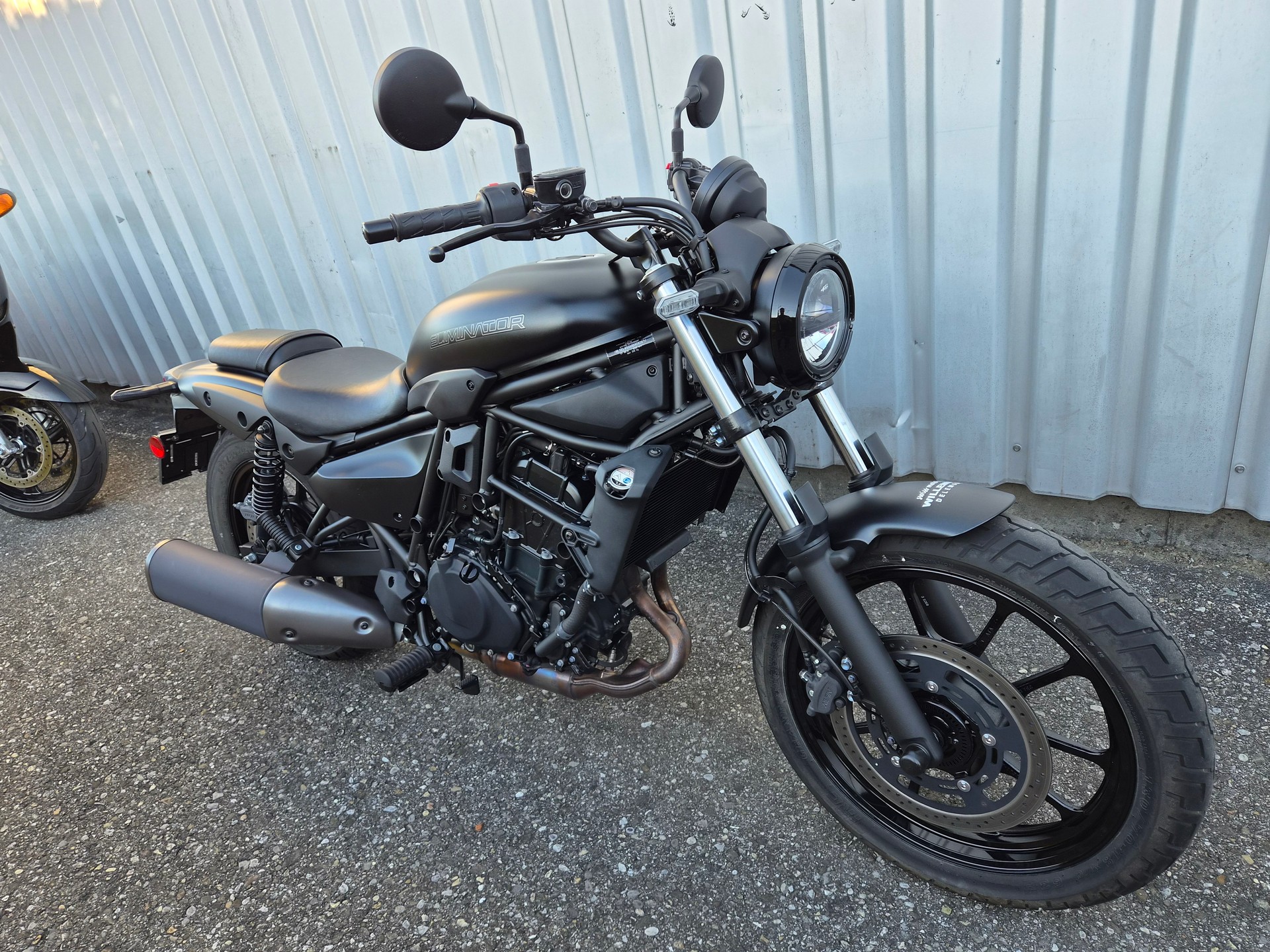 KAWASAKI Eliminator 500-showroom-element-1
