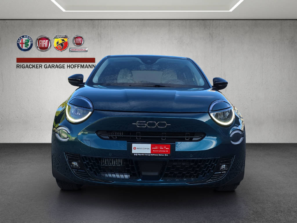 FIAT 600 1.2 Hybrid La Prima 8-fach bereift-image-0