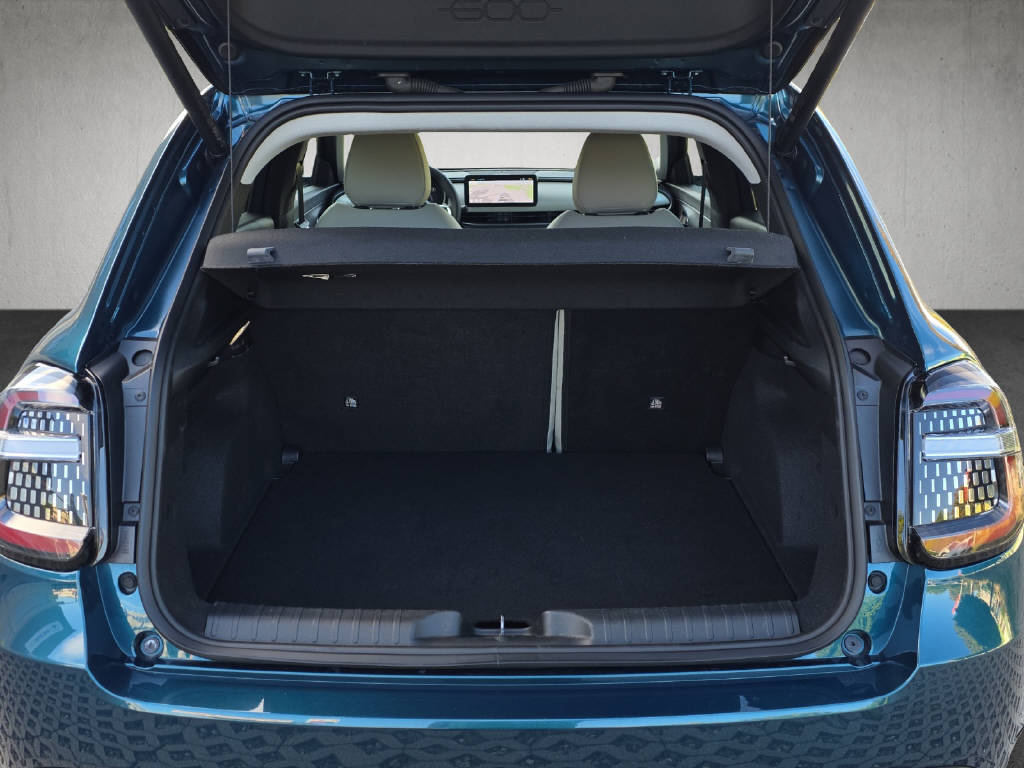 FIAT 600 1.2 Hybrid La Prima 8-fach bereift-image-12