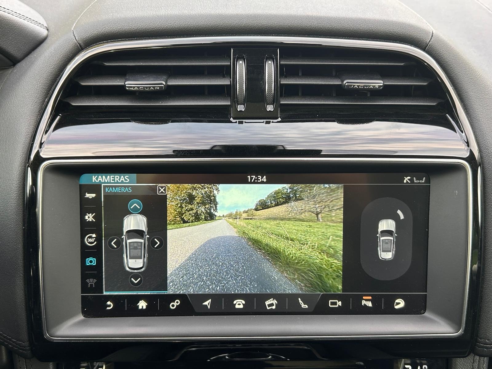 JAGUAR F-Pace 25t 2.0 R-Sport AWD Automatik-image-27