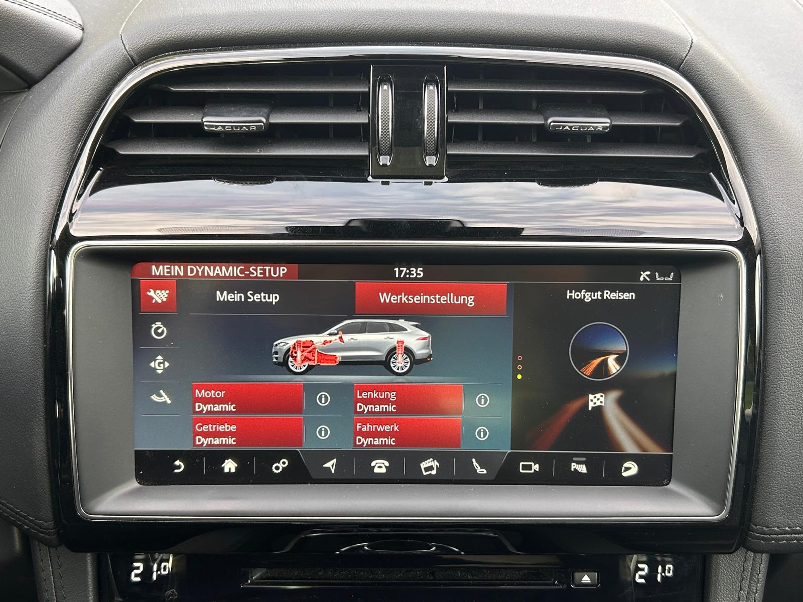 JAGUAR F-Pace 25t 2.0 R-Sport AWD Automatik-image-29