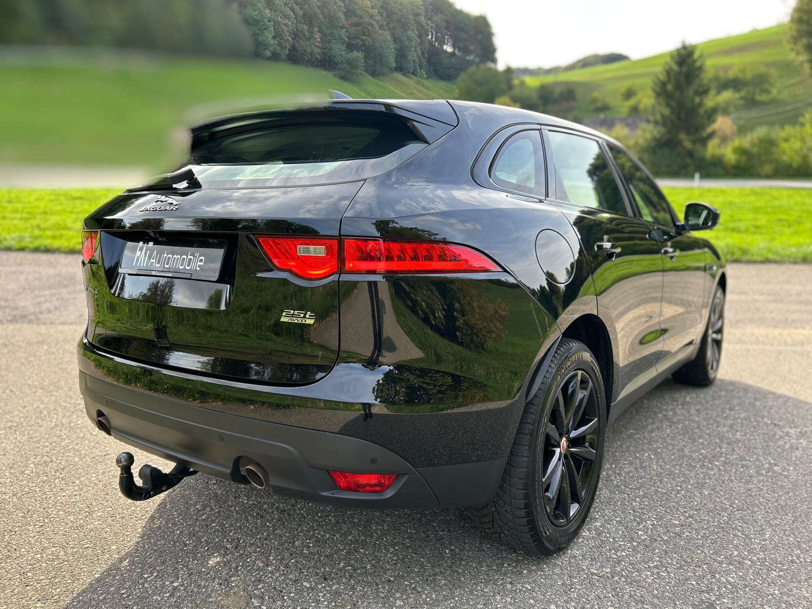 JAGUAR F-Pace 25t 2.0 R-Sport AWD Automatik-image-4