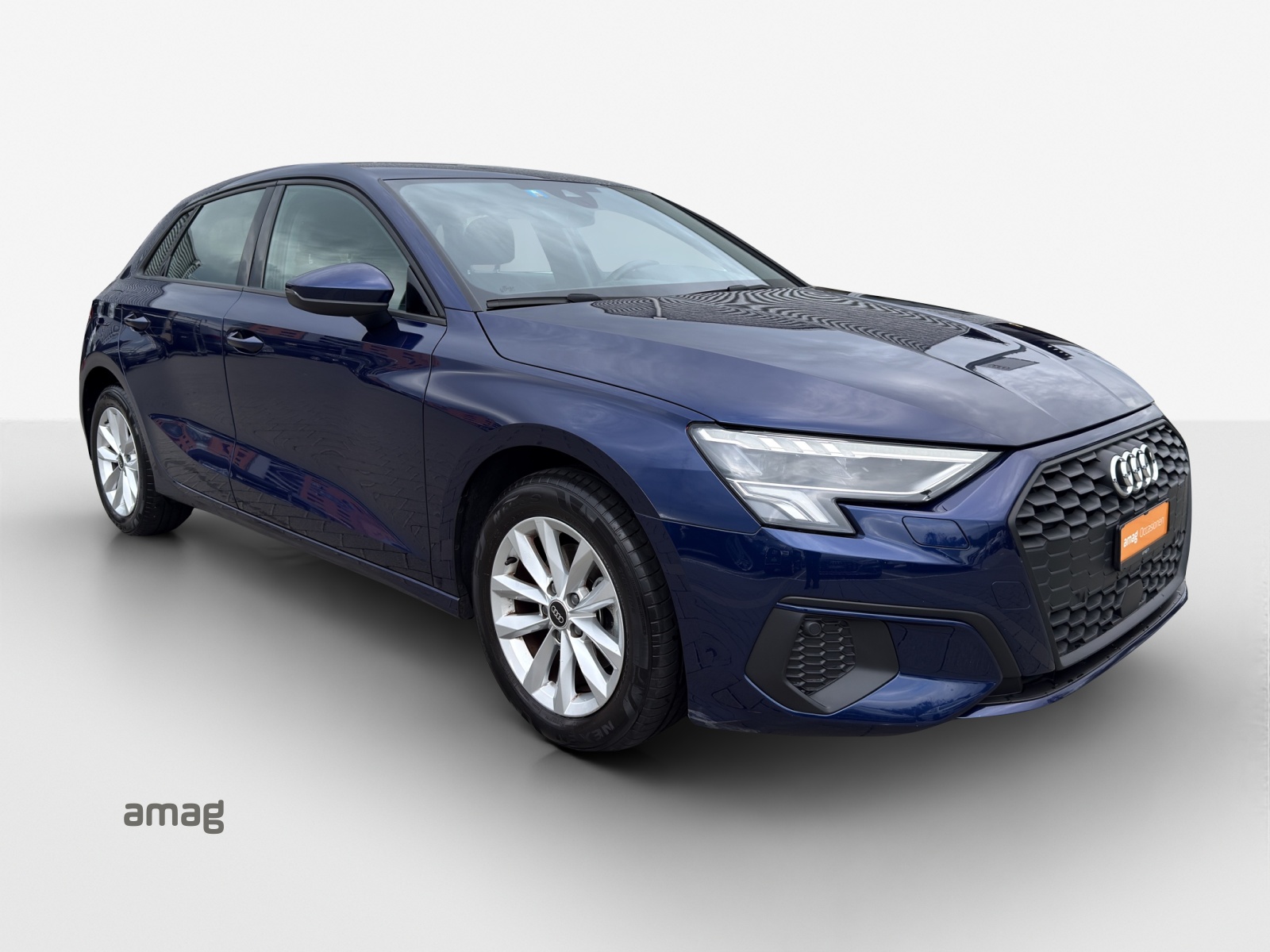AUDI A3 Sportback 35 TFSI Attraction S-tronic-image-5