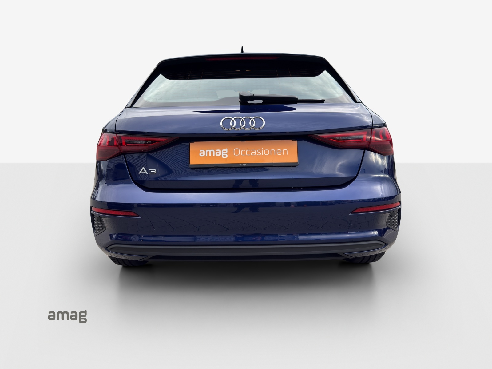 AUDI A3 Sportback 35 TFSI Attraction S-tronic-image-3