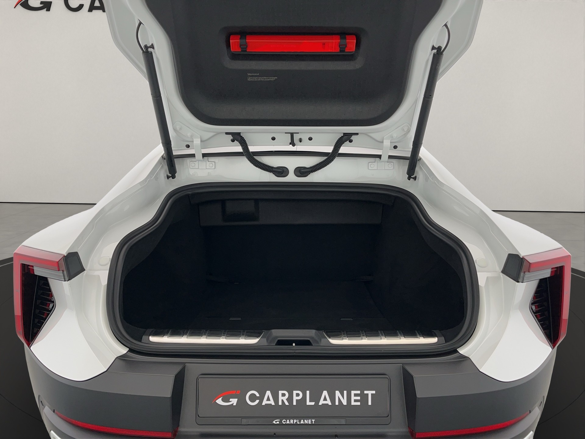 POLESTAR 5 Performance Launch Edition-image-5