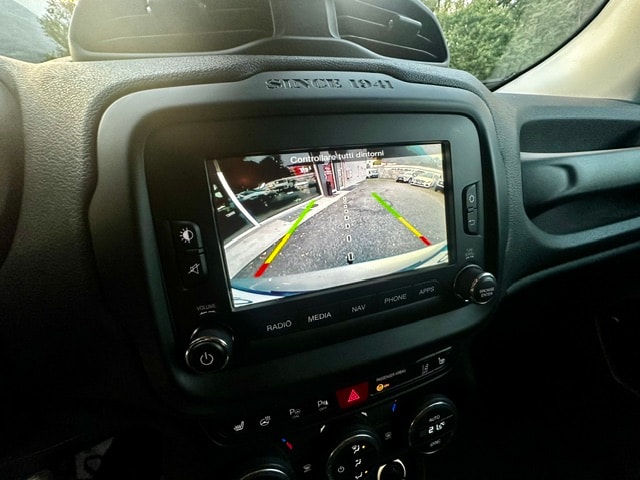 JEEP Renegade 1.4 Turbo Limited AWD-image-16