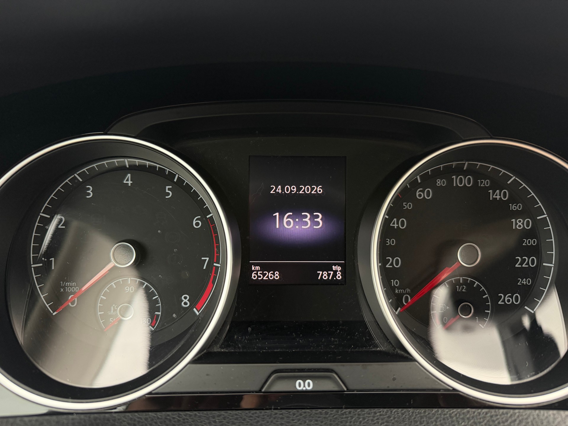 VW Golf 1.4 TSI Edition 40-image-11
