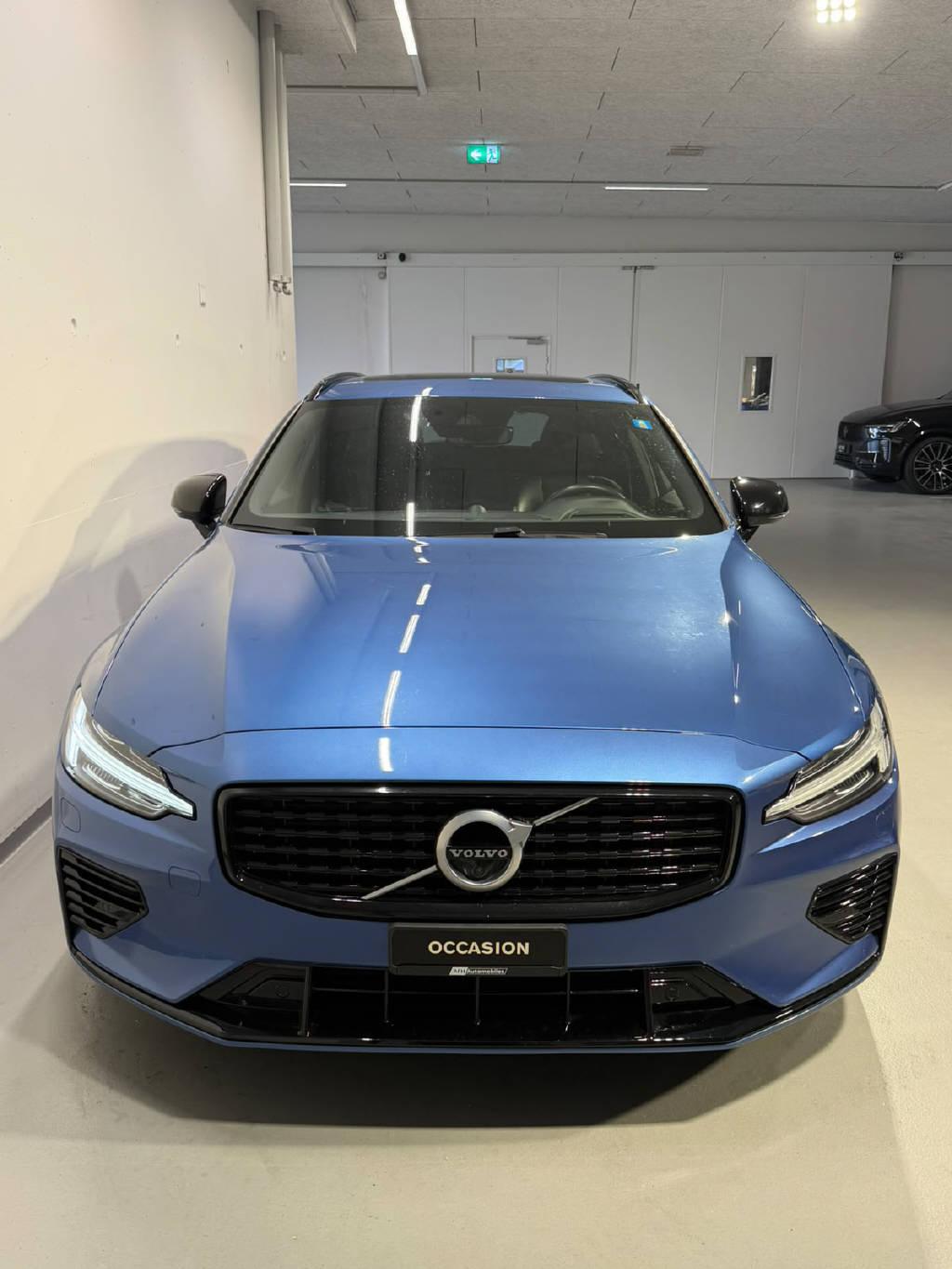 VOLVO V60 2.0 T6 TE R-Design eAWD-image-1