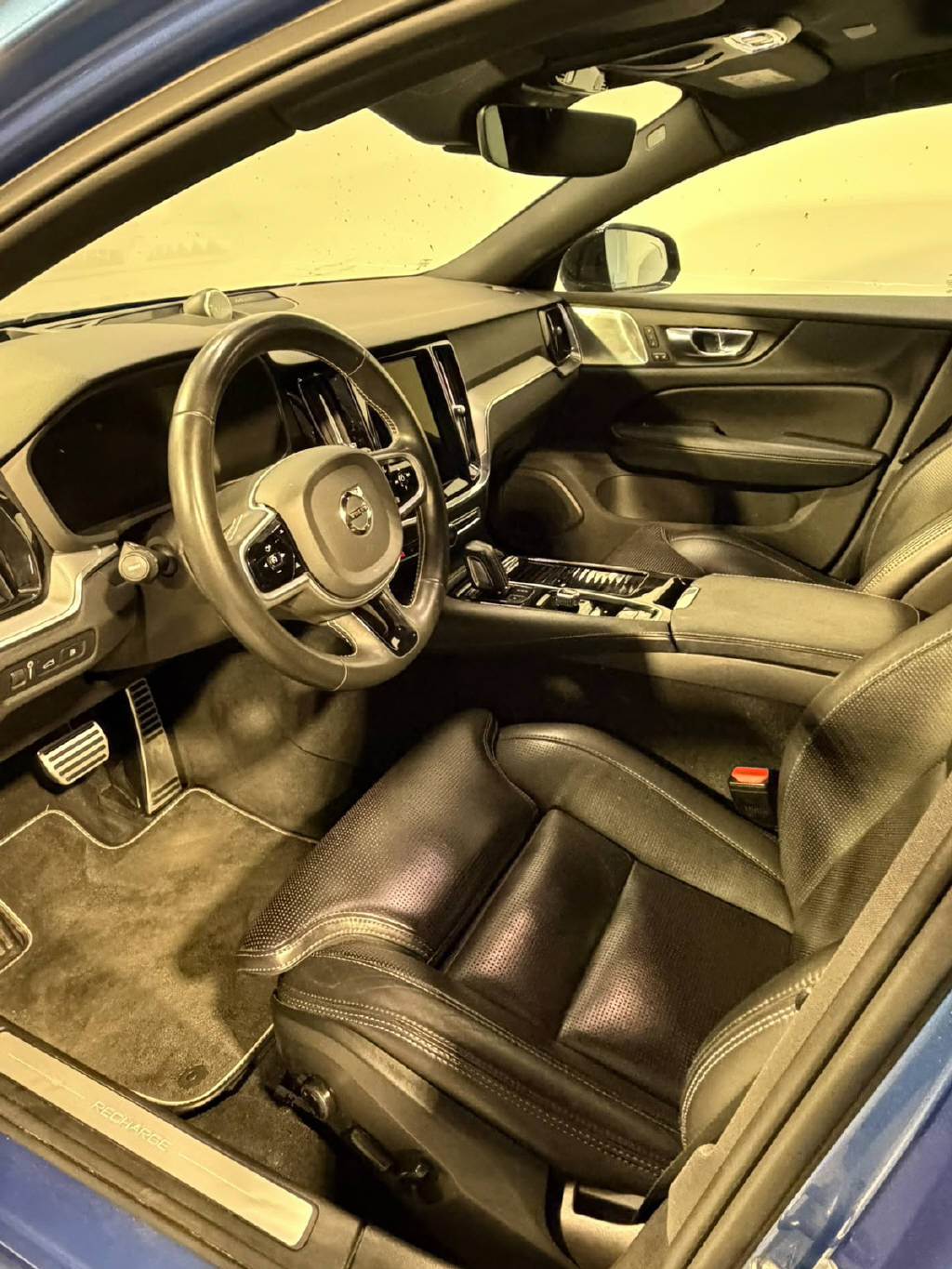 VOLVO V60 2.0 T6 TE R-Design eAWD-image-7