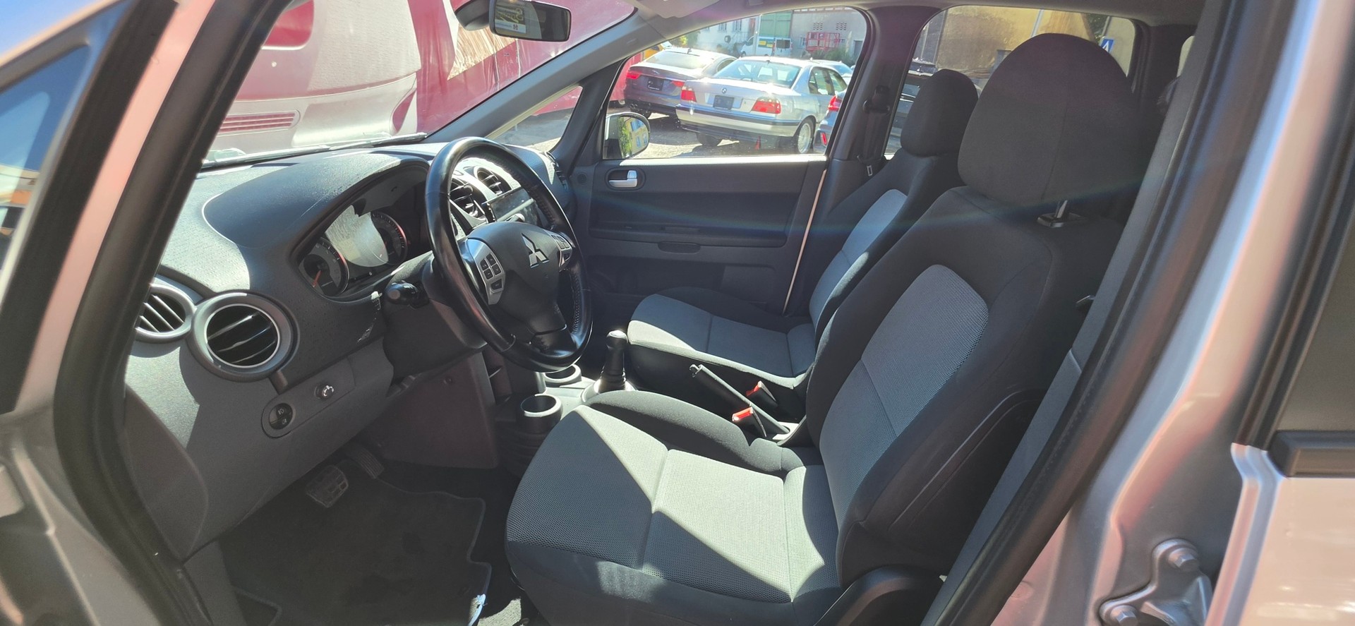 MITSUBISHI Colt 1.3 16V Intense Allshift-image-15