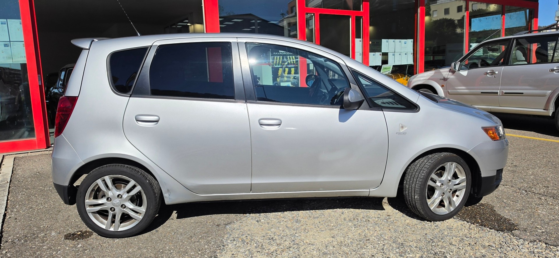 MITSUBISHI Colt 1.3 16V Intense Allshift-image-1