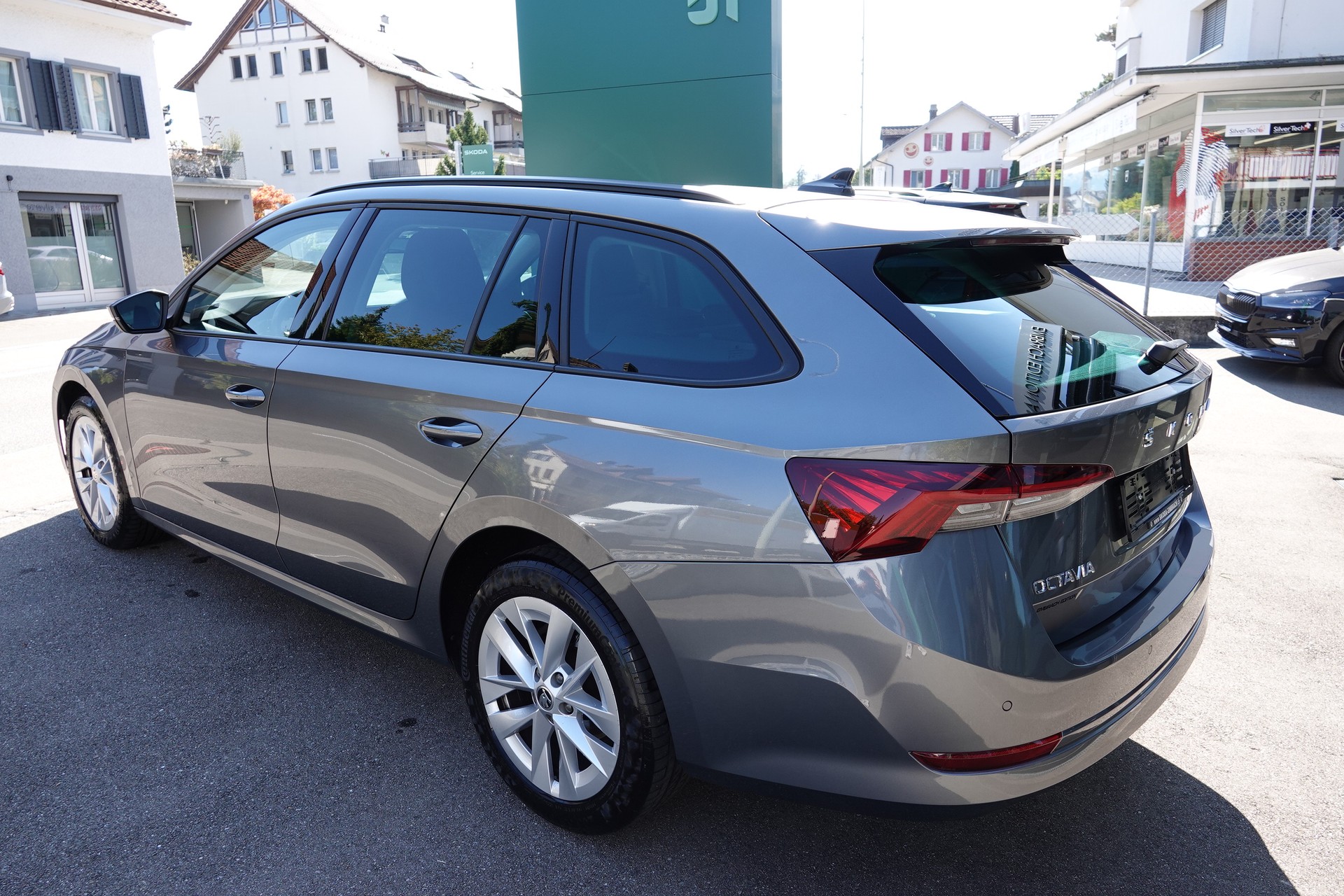 SKODA Octavia Combi 2.0 TDI 150 Style DSG-image-5