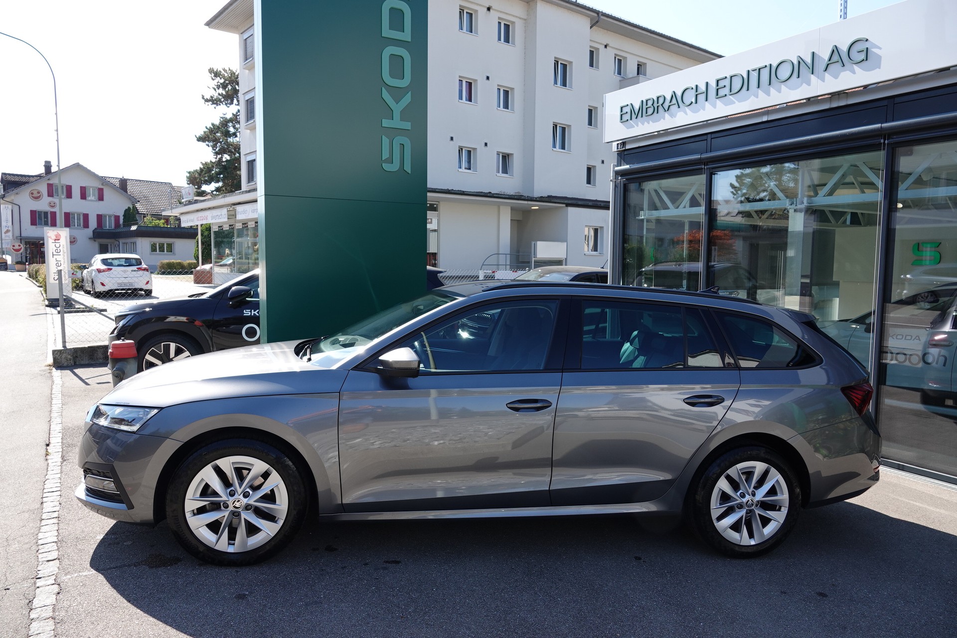 SKODA Octavia Combi 2.0 TDI 150 Style DSG-image-3