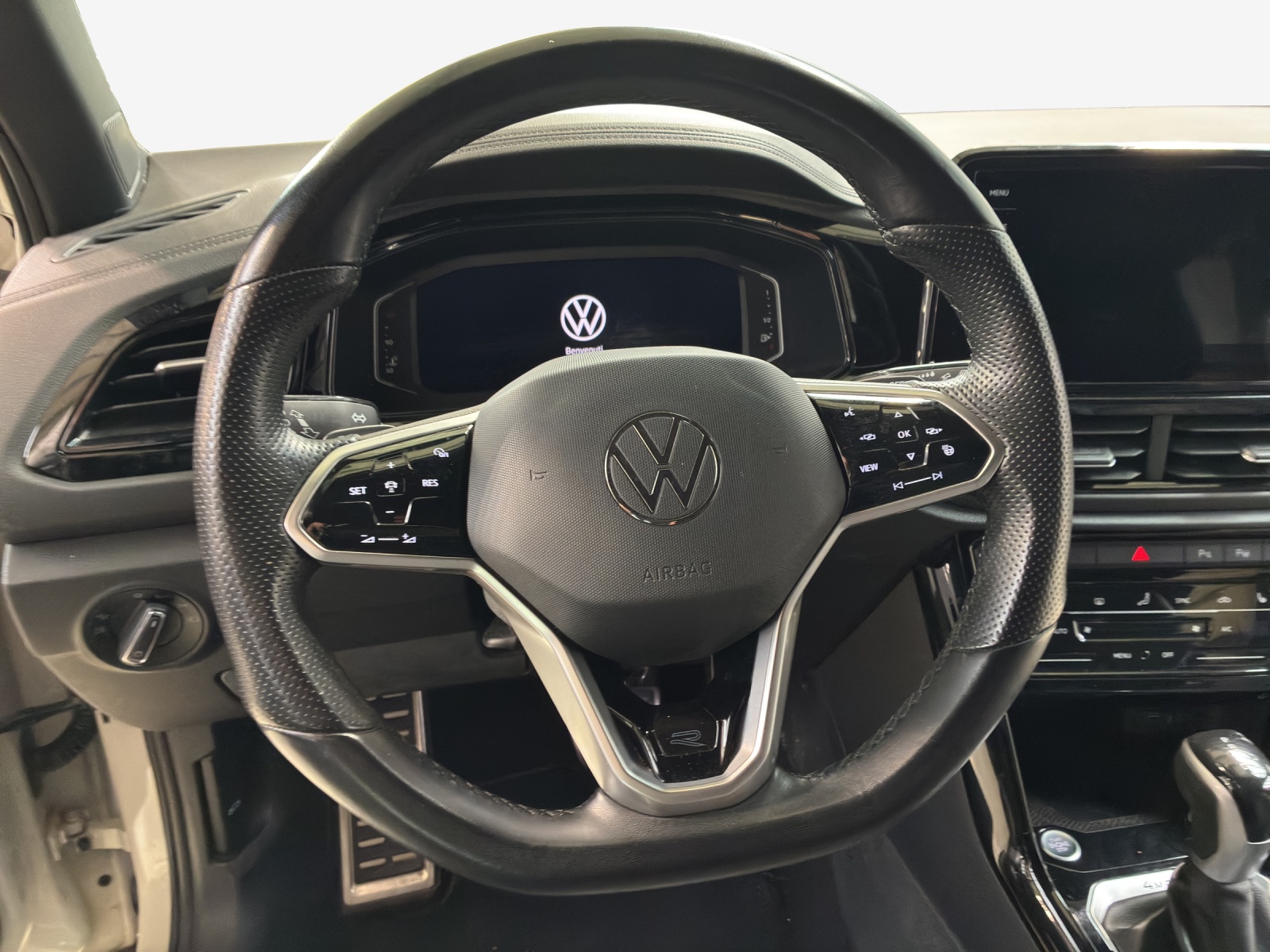 VW T-Roc 2.0 TSI R-Line DSG 4Motion-image-9