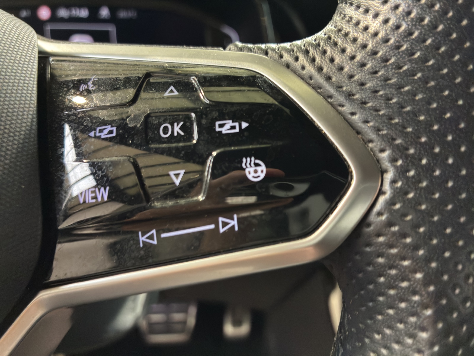 VW T-Roc 2.0 TSI R-Line DSG 4Motion-image-15