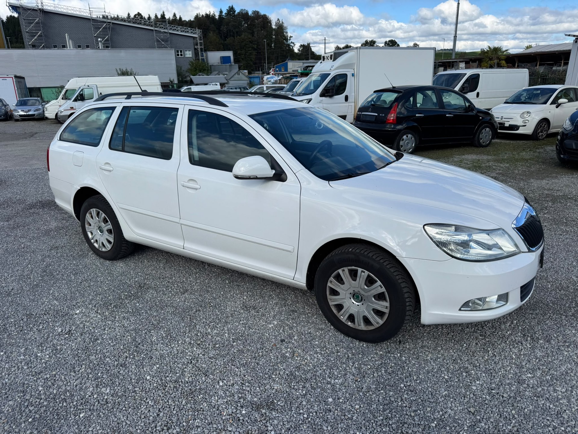 SKODA Octavia Combi 1.6 TDI Ambition 4x4-image-5